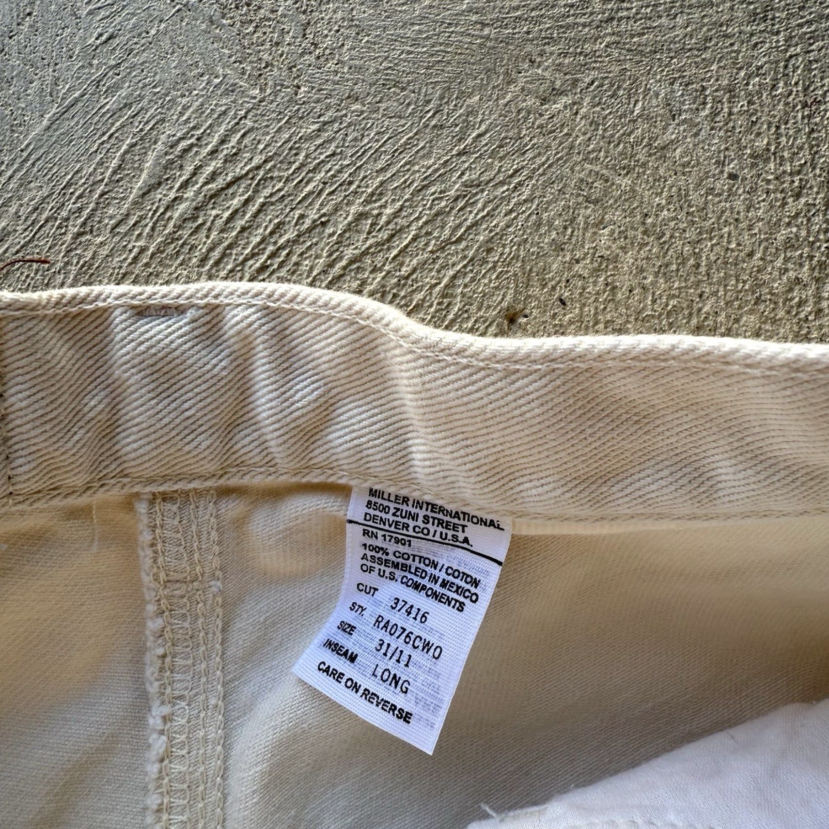 Vintage VINTAGE Rockies Jeans Womens 11 Beige Bare Back Straight Fit Denim Pants 80s 90s USA Western Men’s/ Women’s? Size 32" / US 10 / IT 46 - 6 Thumbnail