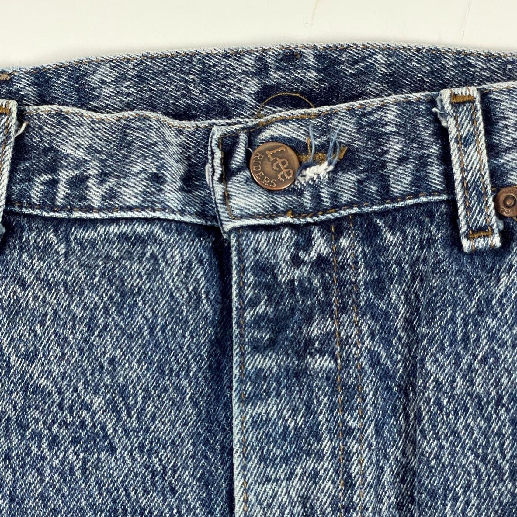 Lee VINTAGE Lee Jeans Mens 32 x 31 Blue Straight Leg Stone Wash Denim Rodeo Western Shirt? Size US 32 / EU 48 - 6 Thumbnail
