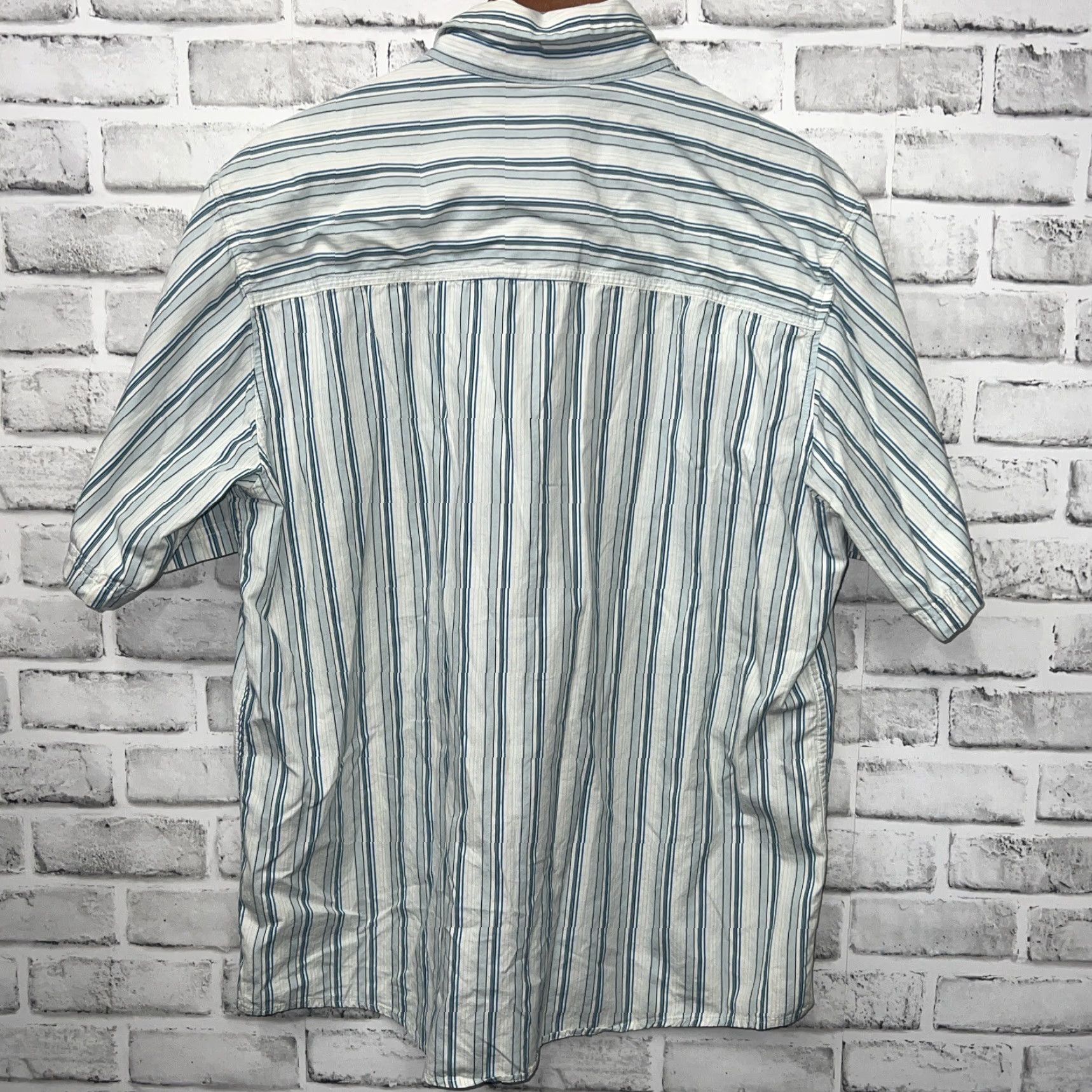 Burton VINTAGE Burton Blue Striped Button Up Shirt Mens Size L Size US L / EU 52-54 / 3 - 5 Thumbnail