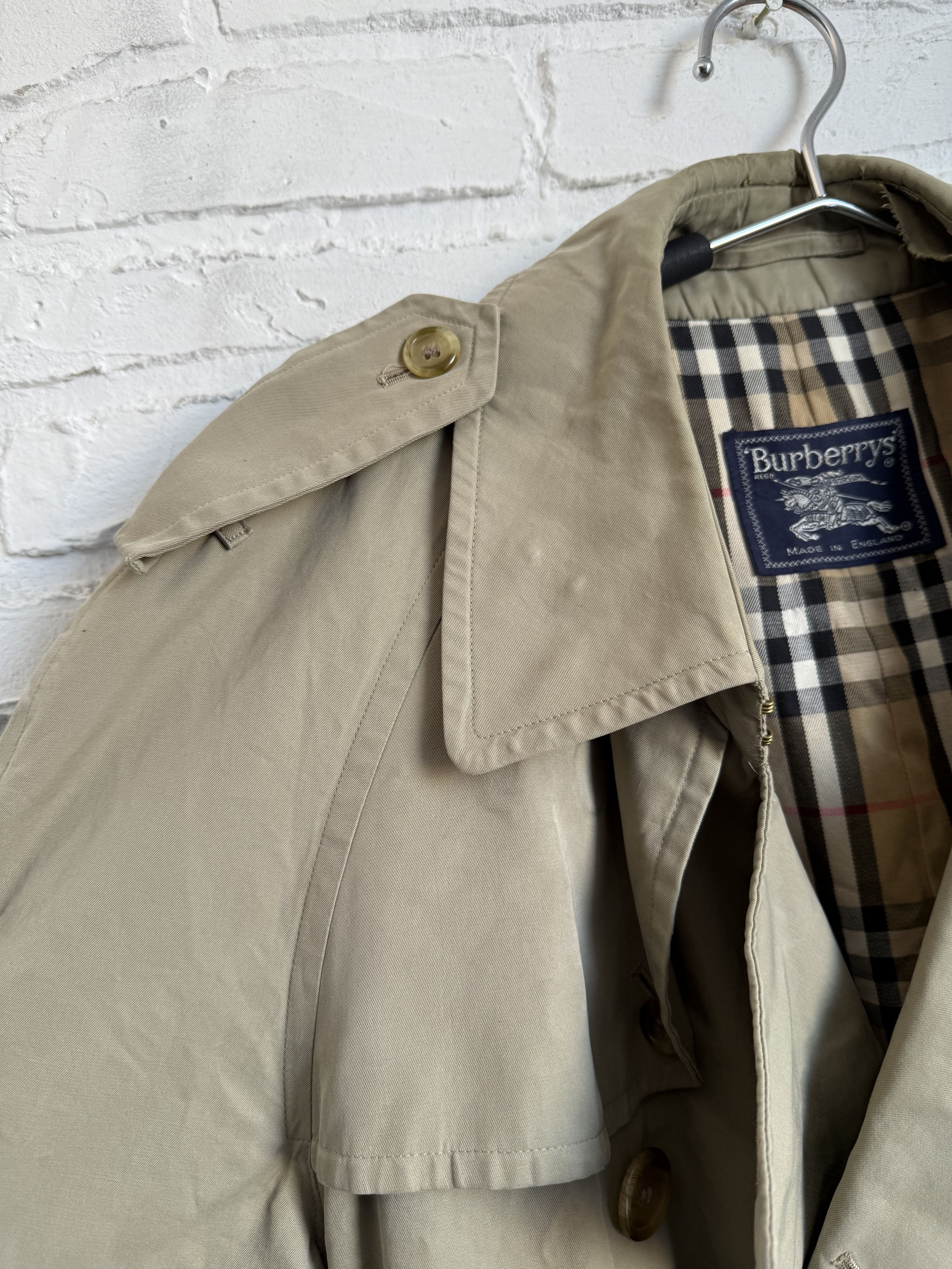 Burberry Vintage 80s Burberrys double breasted nova check trench coat Size US L / EU 52-54 / 3 - 10 Thumbnail
