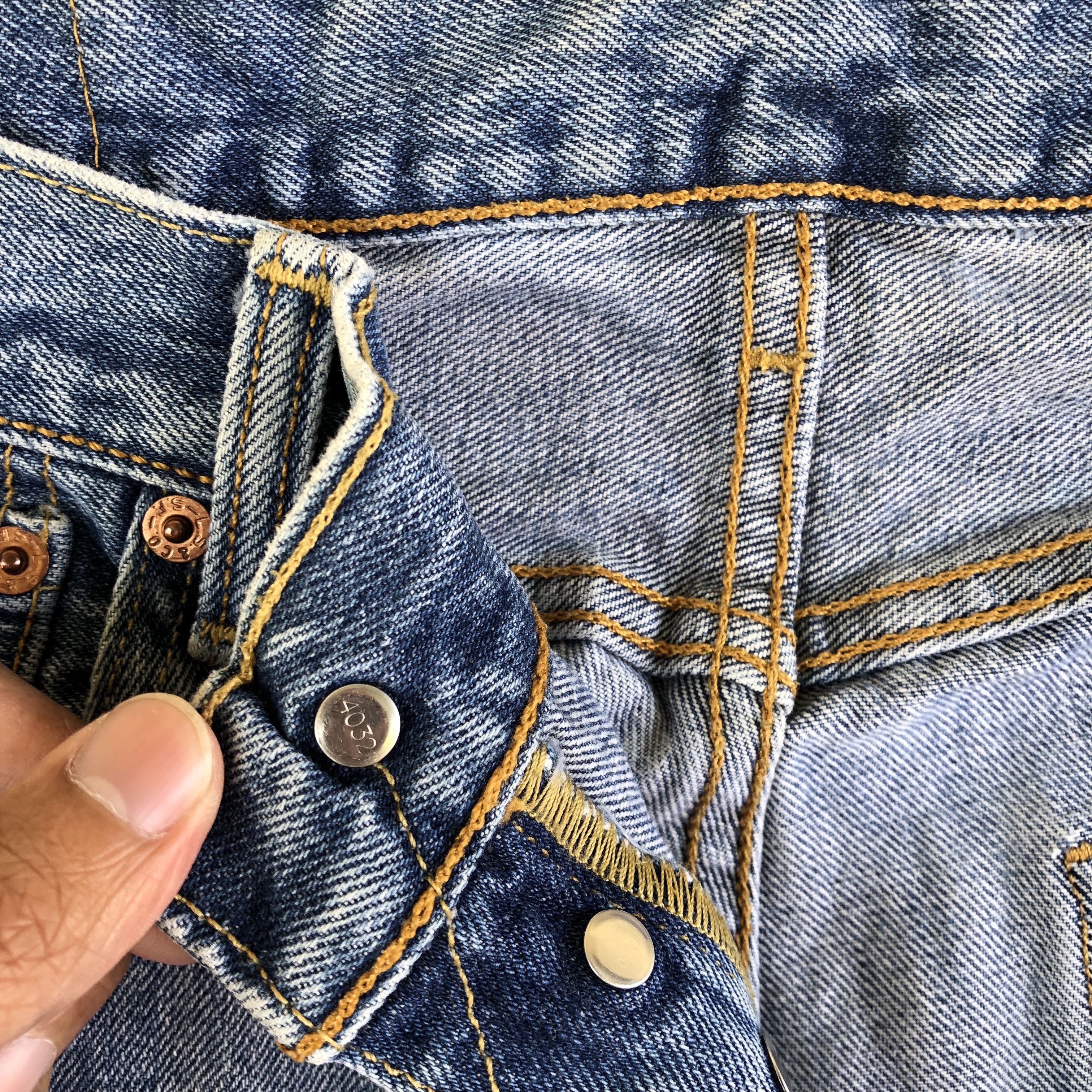 Levi's Vintage Levis 501 Faded Jeans Levi's Stonewash Denim Size US 32 / EU 48 - 7 Thumbnail