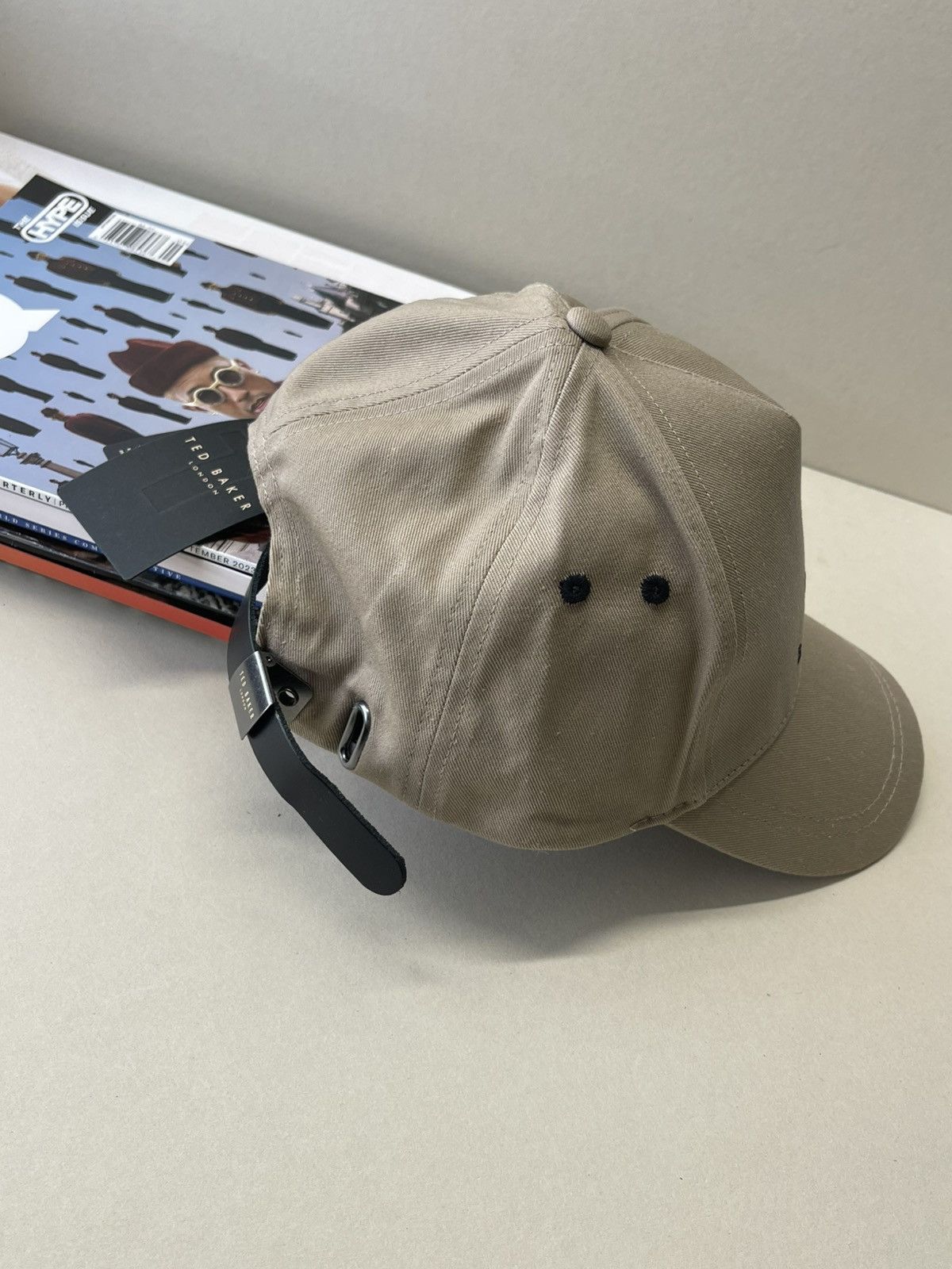 Ted Baker (new+tag) Ted Baker London khaki men hat cap leather strap Size ONE SIZE - 4 Thumbnail