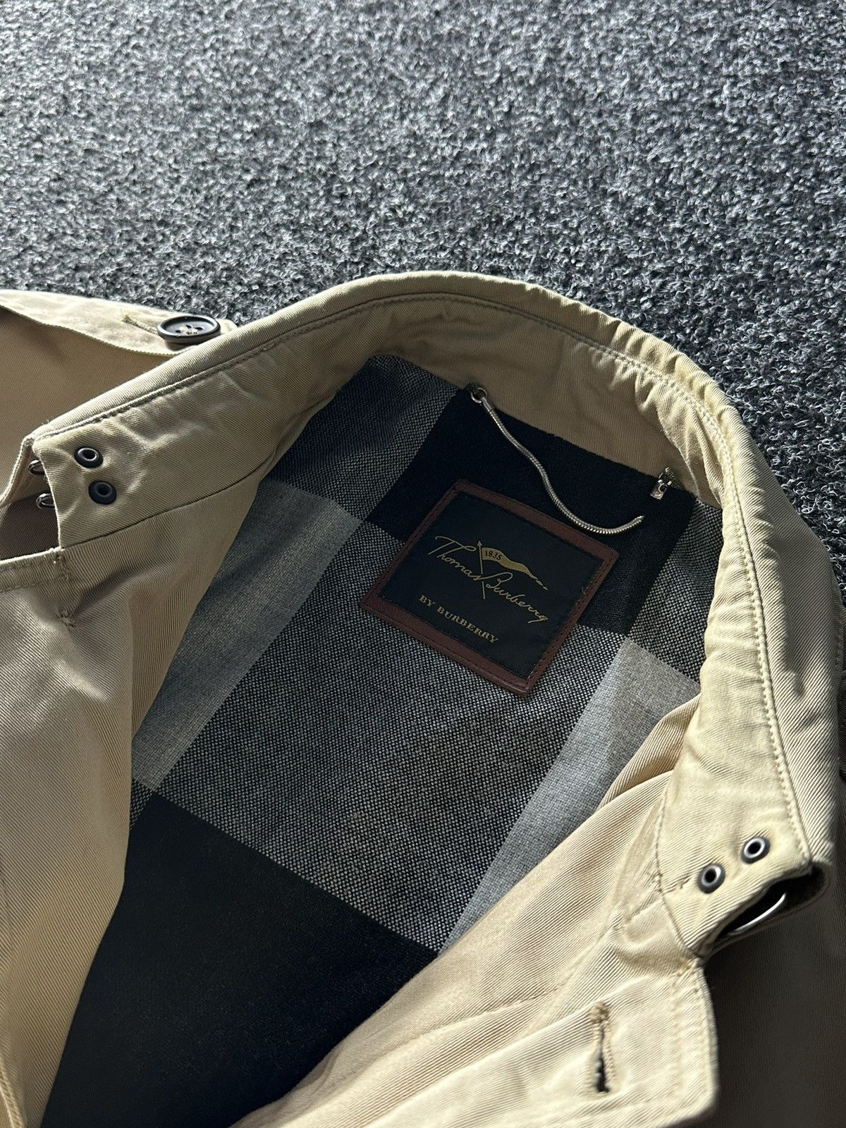 Burberry × Vintage RARE❗️Thomas Burberry vintage trench coat Nova check Size US M / EU 48-50 / 2 - 9 Thumbnail