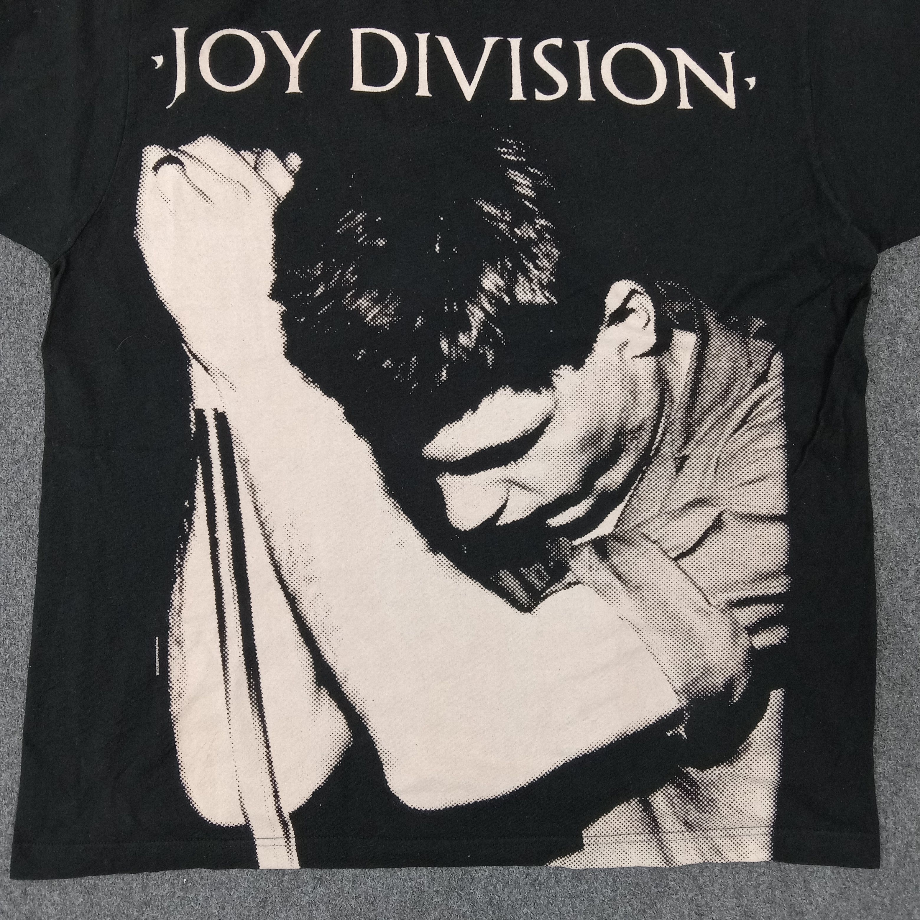 Band Tees × Vintage Joy Division English Punk Band Tshirt Size US XL / EU 56 / 4 - 2 Thumbnail