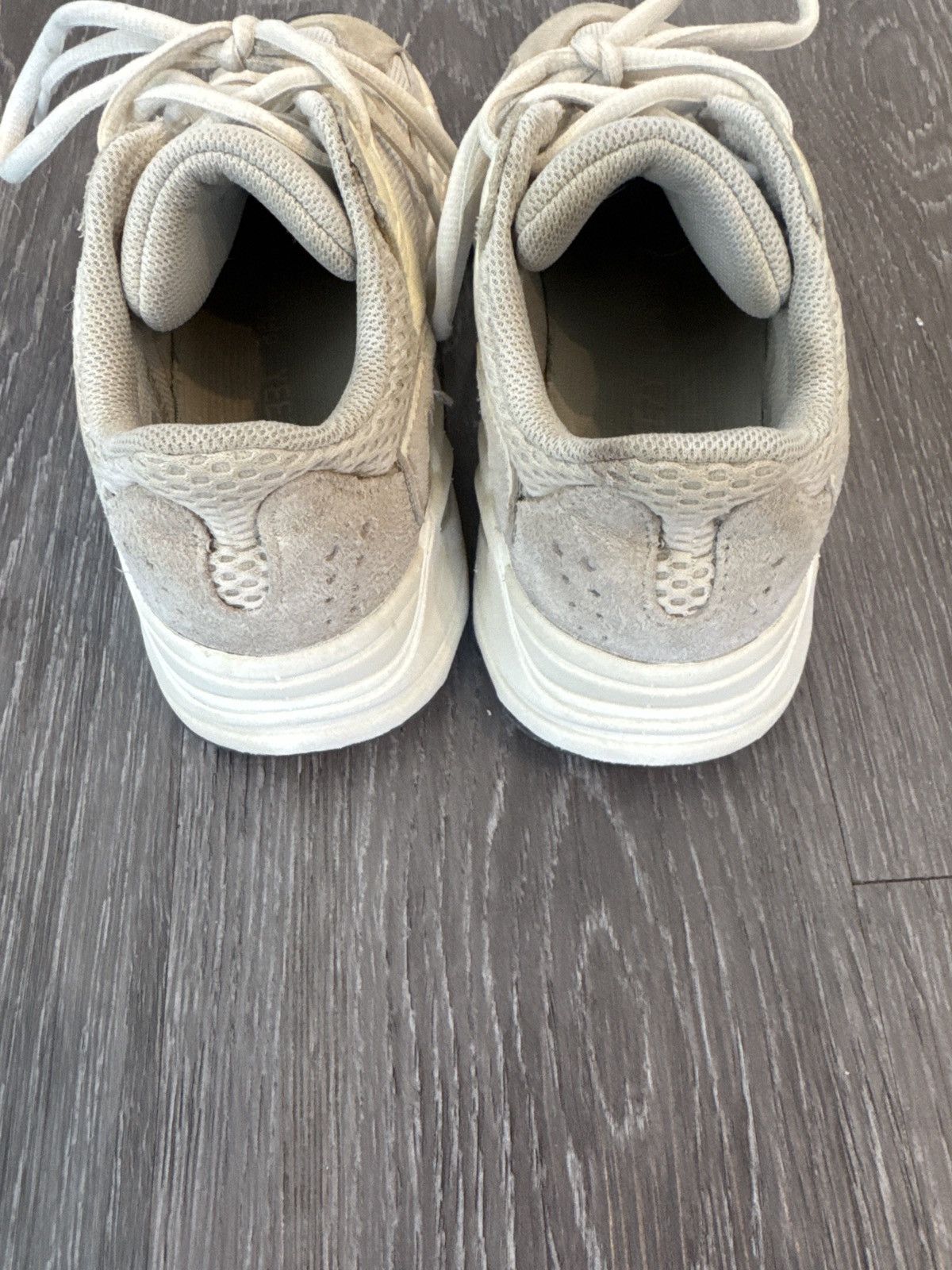 Yeezy Yeezy 700 Analog Size US 5 / EU 37 - 4 Thumbnail