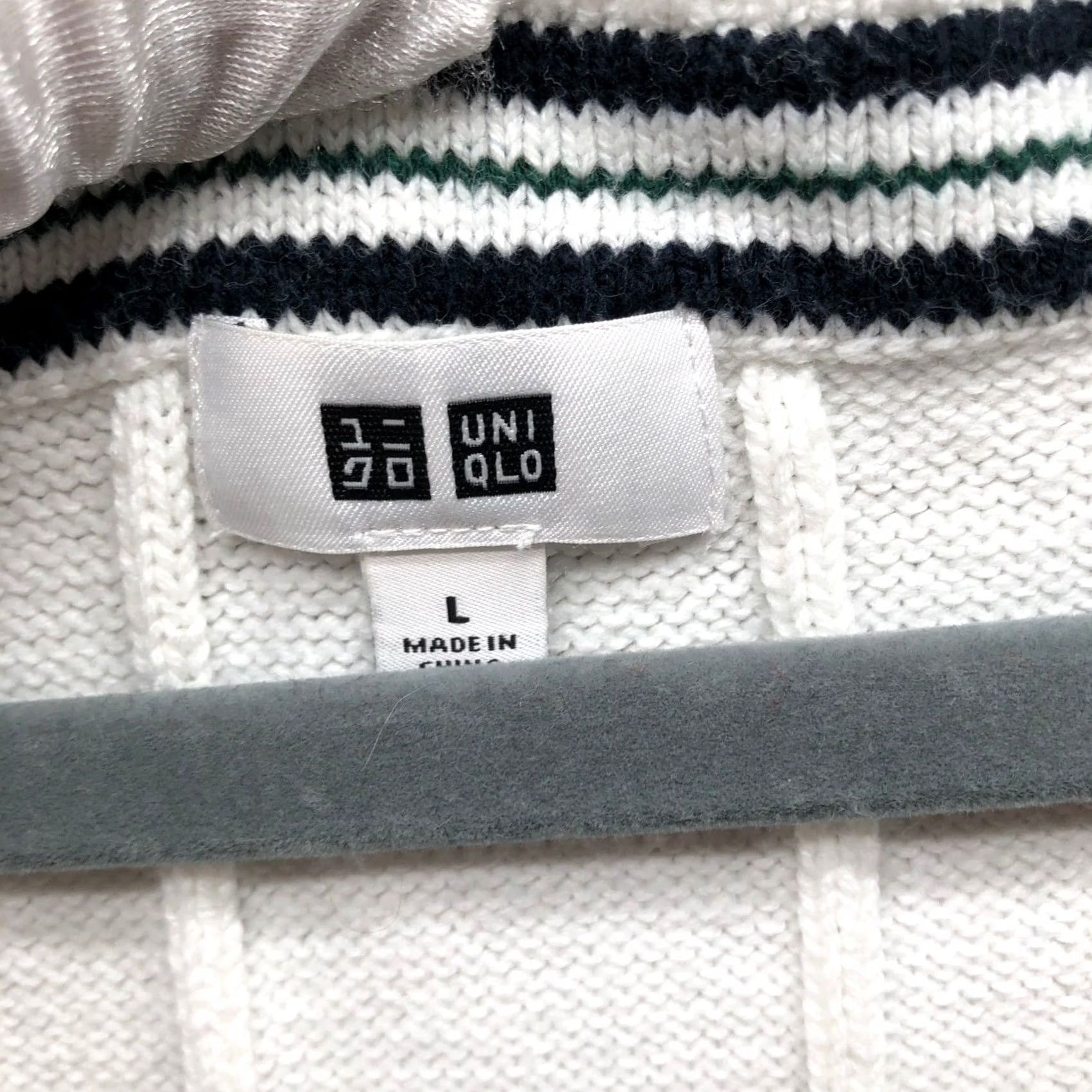 Uniqlo Uniqlo V-Neck Cricket Vest Mens L White Preppy Knit Sleeveless Tank Shirt Size US L / EU 52-54 / 3 - 5 Thumbnail