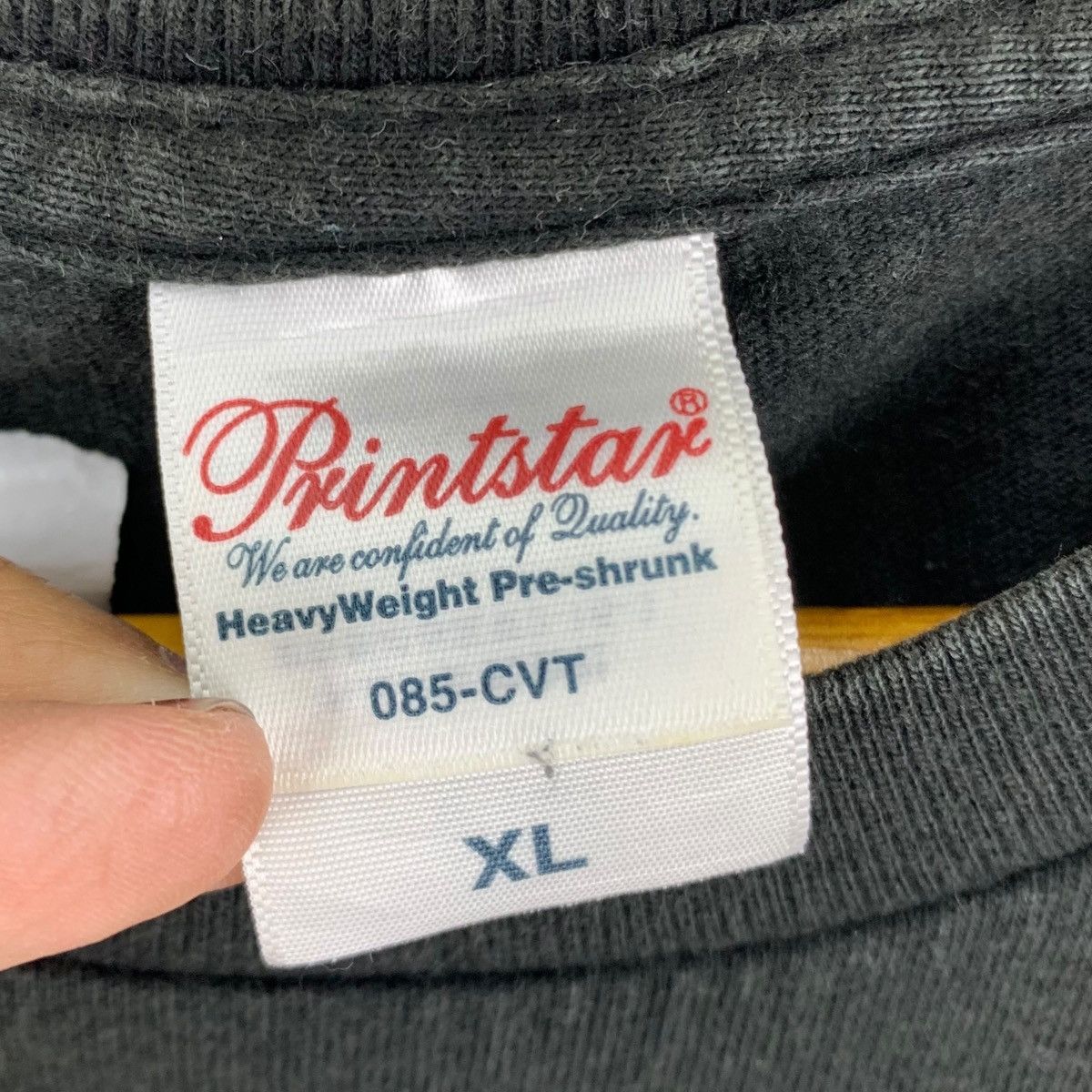 Japanese Brand REFRESHING SUPER LIVE Budokan 2018 Japanese Band Tshirt Size US XL / EU 56 / 4 - 6 Thumbnail