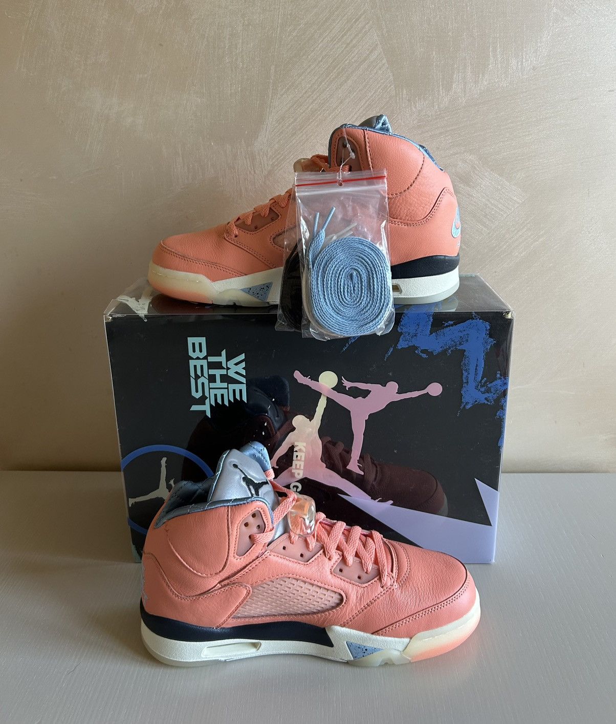 Dj Khaled × Jordan Brand Jordan 5 DJ Khaled “We The Best” Crimson Bliss 42.5 EU/9 US Size US 9 / EU 42 - 2 Thumbnail