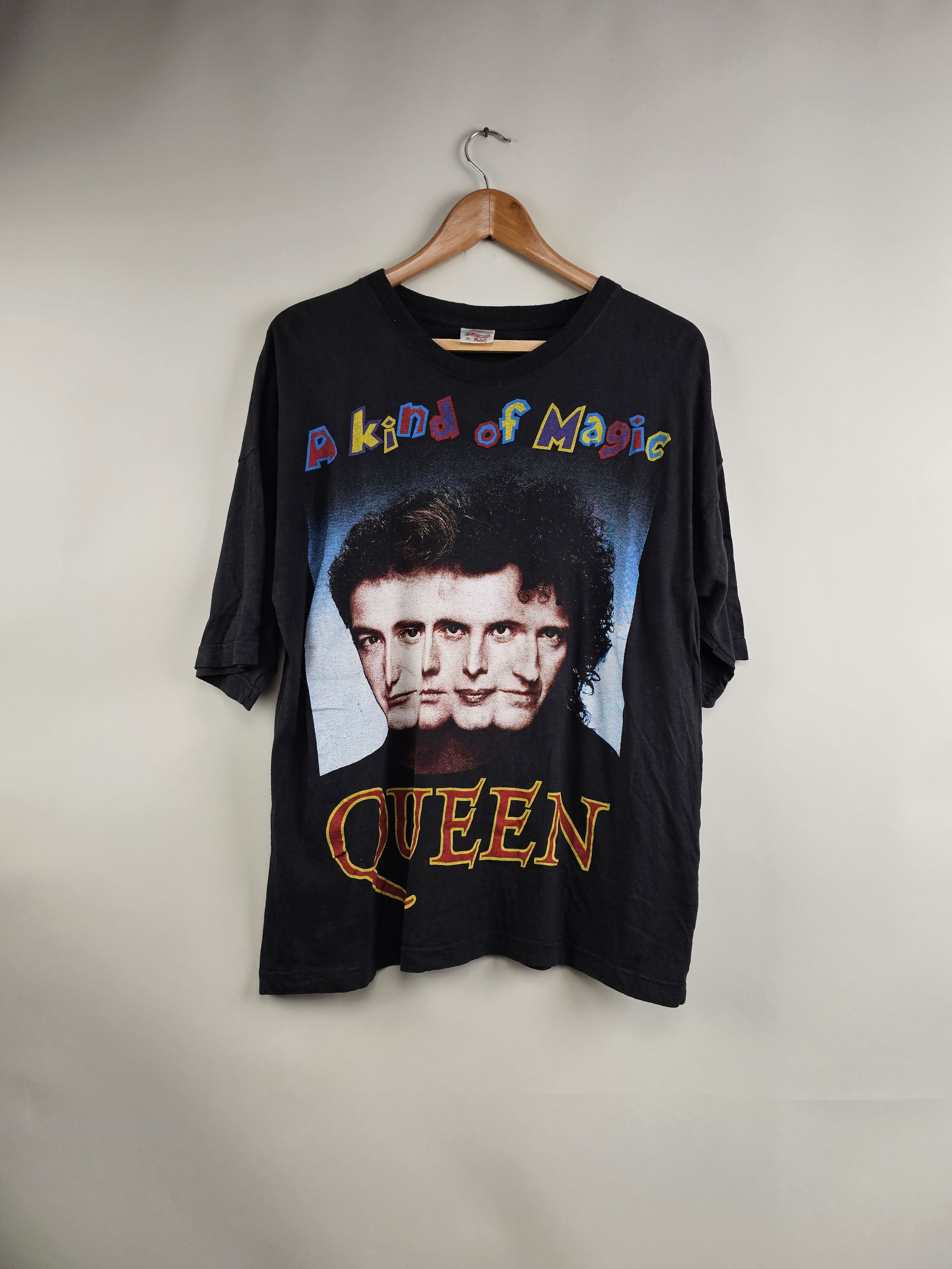Band Tees 90s Queen A kind of magic The Great pretender Freddie Size US XL / EU 56 / 4 - 6 Thumbnail
