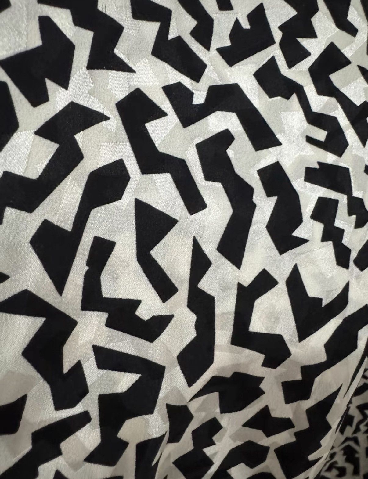 Saint Laurent Paris SLP 21FW Runway Silk Black/White Geometric Block Shirt Size US L / EU 52-54 / 3 - 4 Thumbnail