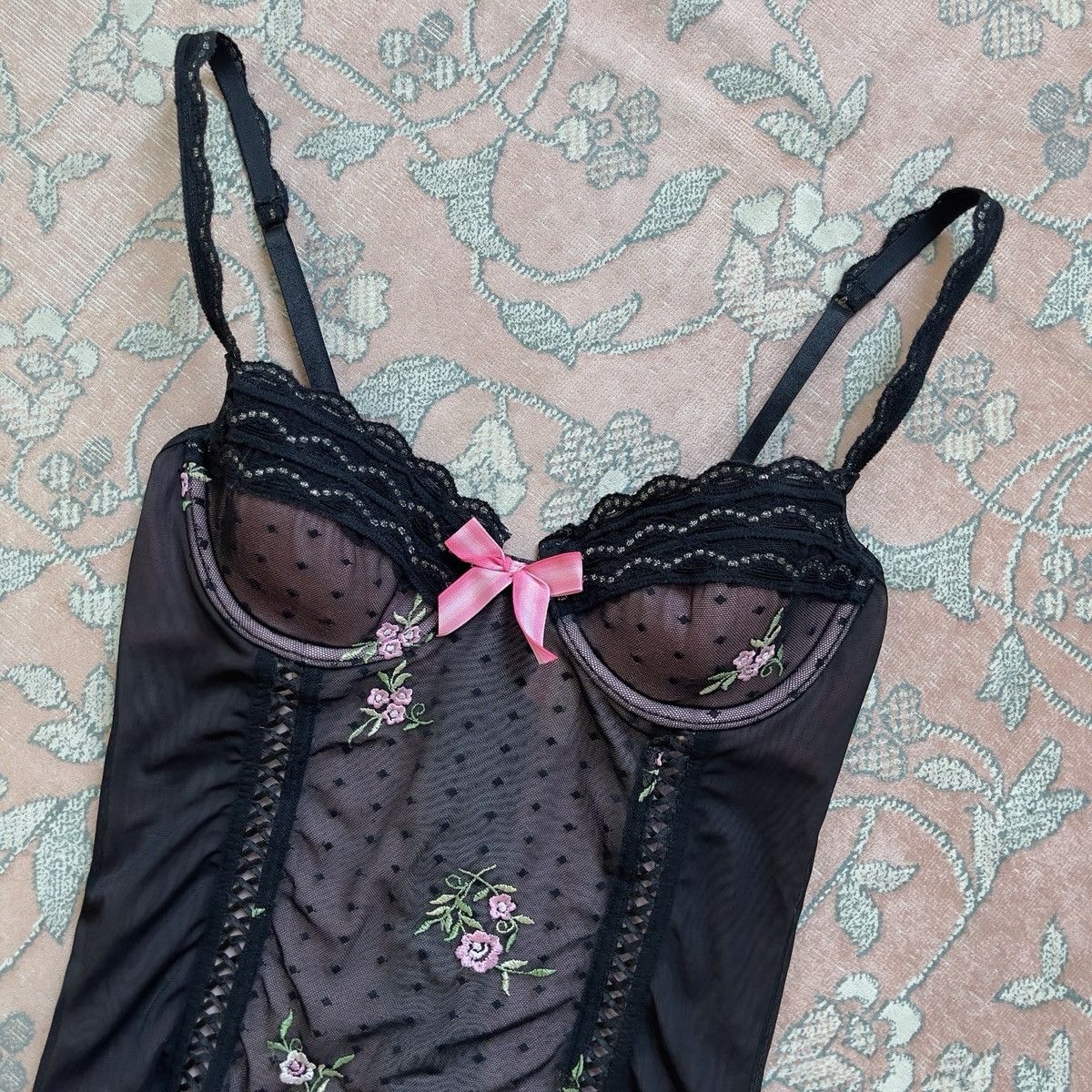 Victoria's Secret Victoria’s Secret Black Mesh Embroidered Bustier (34B/32C) Size S / US 4 / IT 40 - 11 Thumbnail