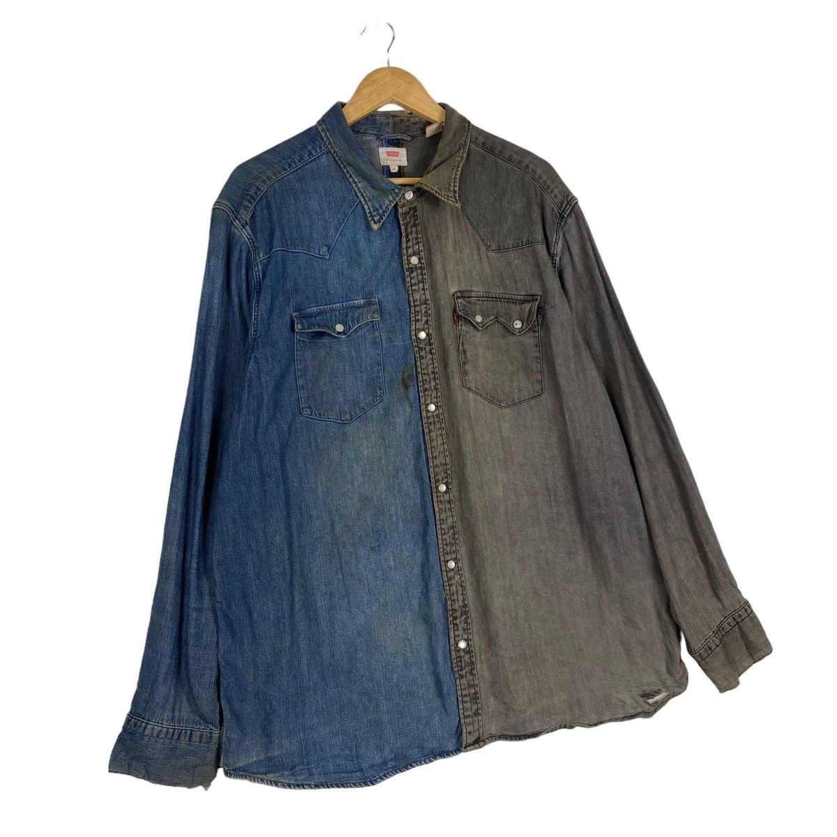 Levi's × Levi's Vintage Clothing LEVI'S TWO TONE RARE DESIGN LONGSLEEVE JEANS SHIRT Size US XL / EU 56 / 4 - 3 Thumbnail