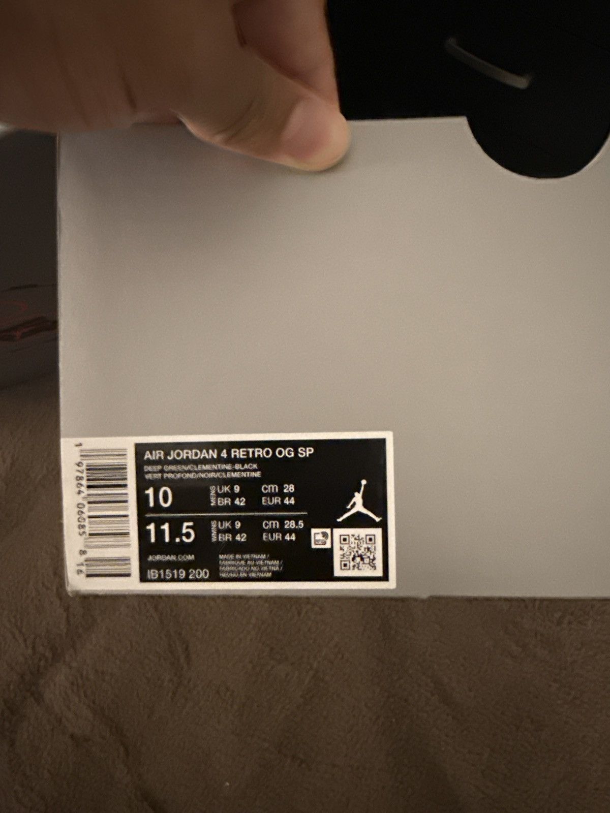 Jordan Brand × Undefeated brand new u defeated 4s never worn Size US 10 / EU 43 - 3 Thumbnail