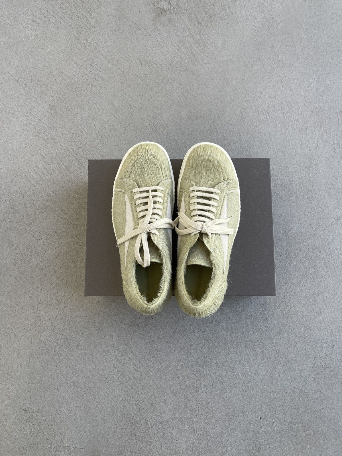 Rick Owens STEAL! FW23 Rick Owens Mainline Vintage Sneakers Pony Hair Size US 11 / EU 44 - 4 Thumbnail