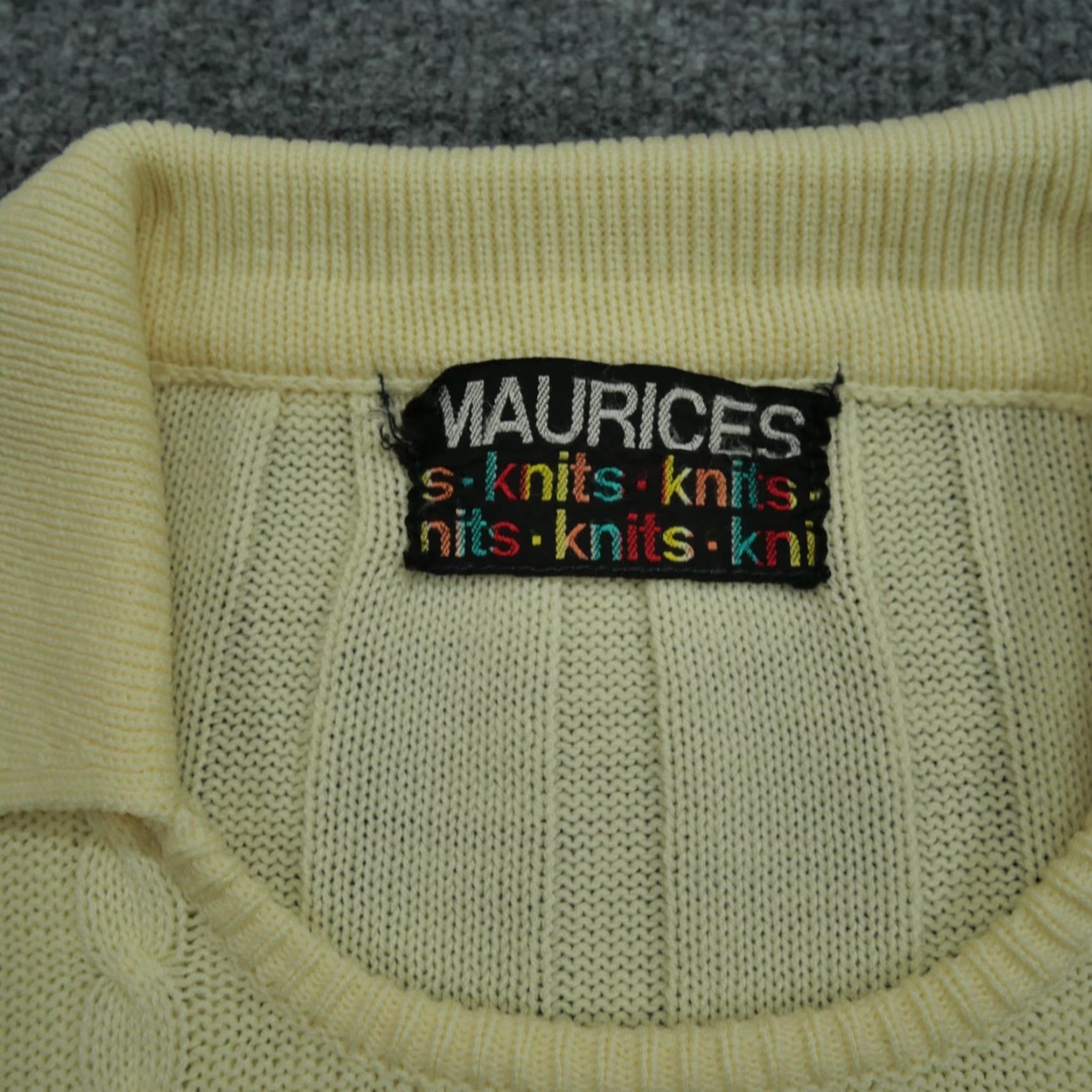 Vintage VINTAGE Maurices Sweater Womens S Cream Pullover Cable Knit 80s Floral Long Sleeve Size S / US 4 / IT 40 - 2 Thumbnail