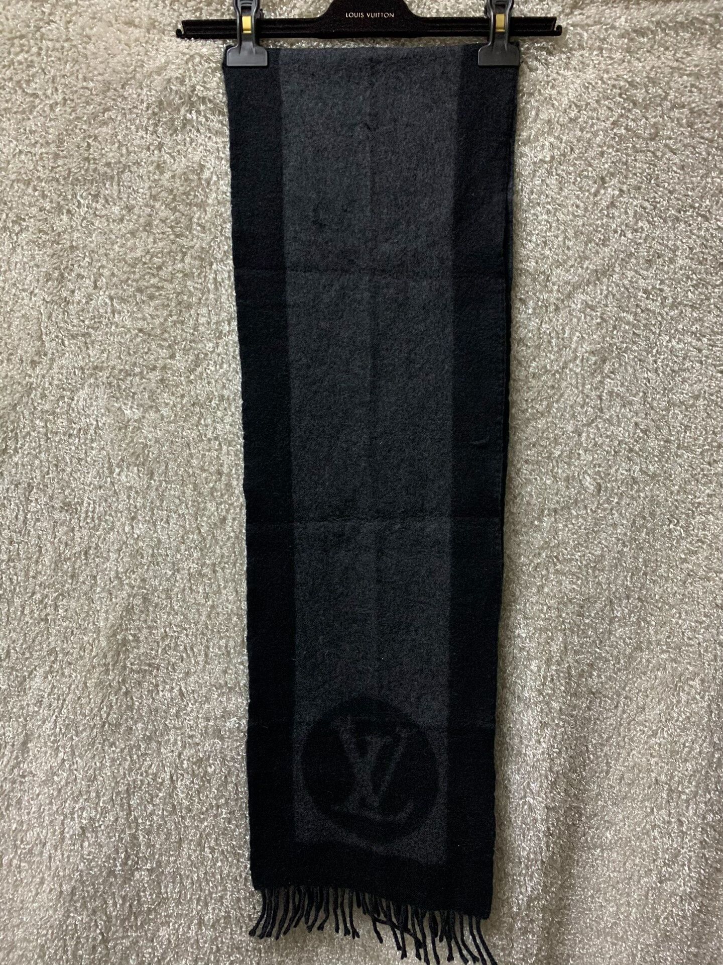 Louis Vuitton Louis Vuitton Wool Scarf Size ONE SIZE - 1 Thumbnail