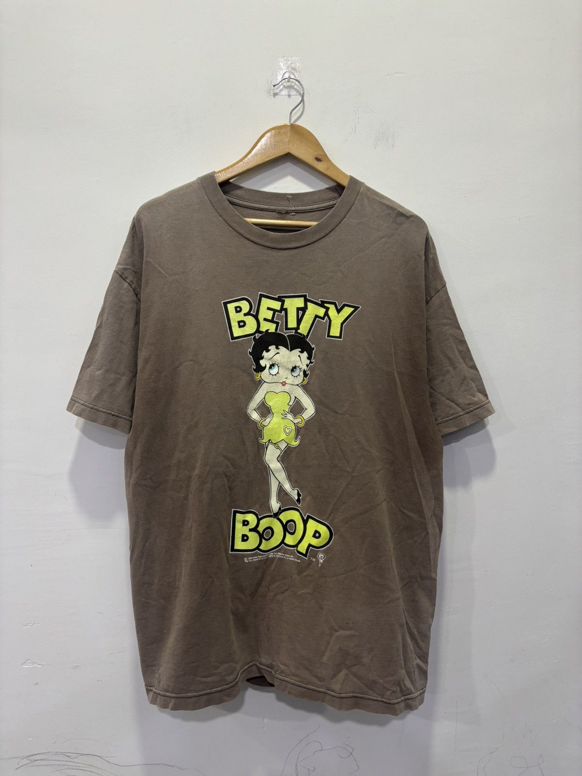 Vintage Vintage 90’s Betty Boop Mirror Print Tshirt Size US XL / EU 56 / 4 - 1 Thumbnail