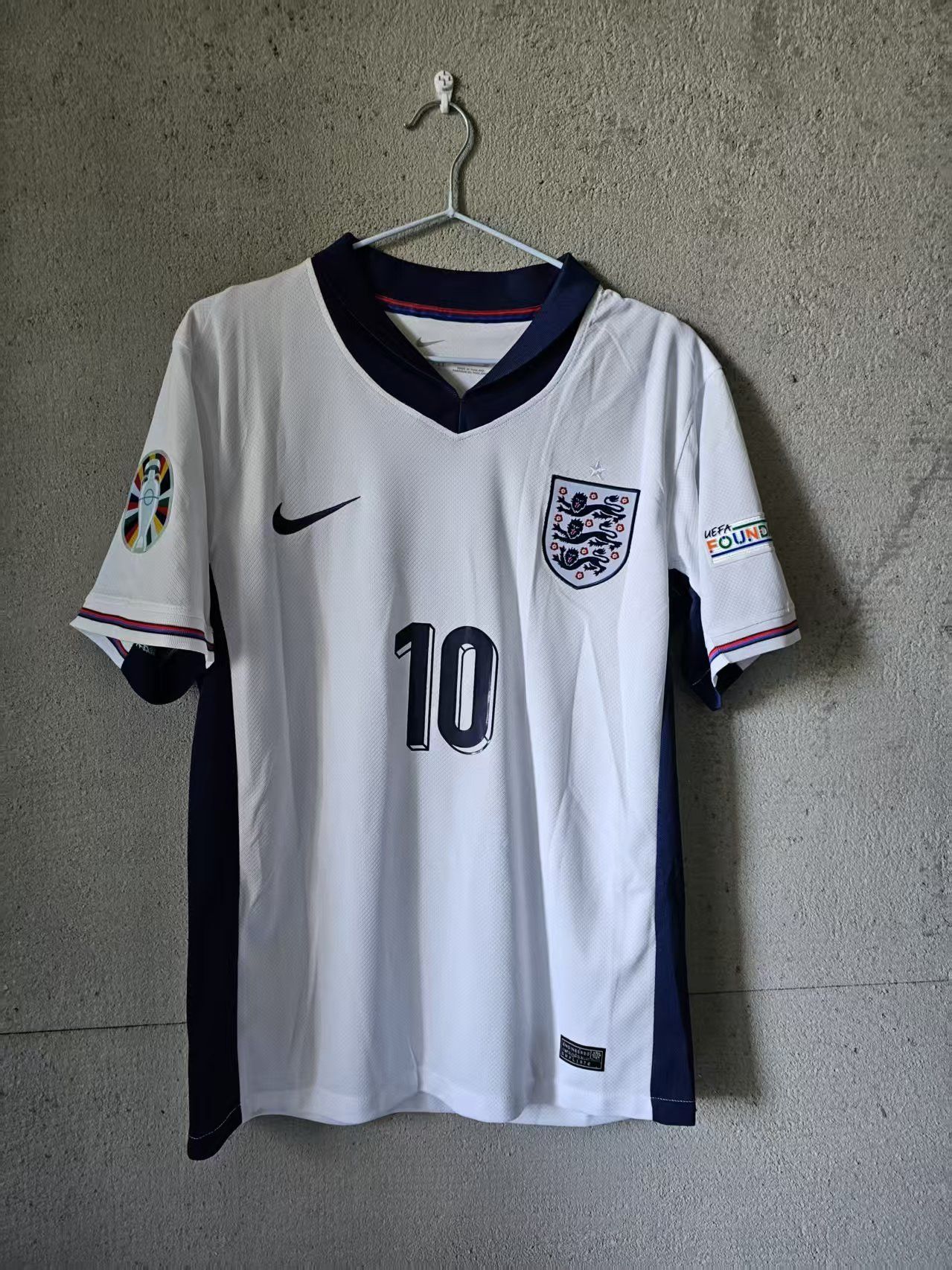 Other 2024 England #10 Jude Bellingham Jersey Size US S / EU 44-46 / 1 - 2 Thumbnail
