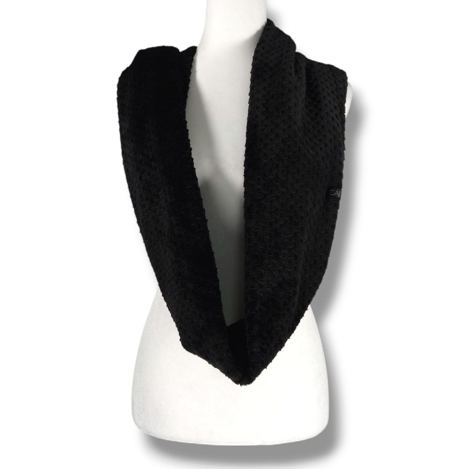 Calvin Klein EUC Calvin Klein Faux Fur Infinity Loop Snood Scarf Black Size ONE SIZE - 3 Thumbnail