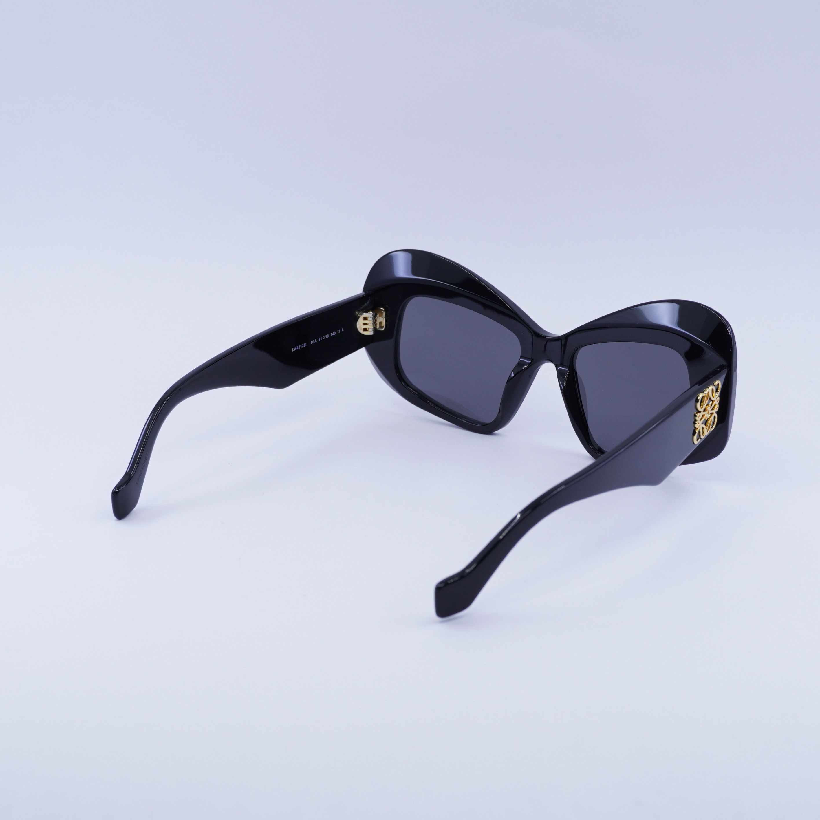 Loewe Loewe LW40128I 01A Sunglasses Black Cat Eye Frame Size ONE SIZE - 4 Thumbnail