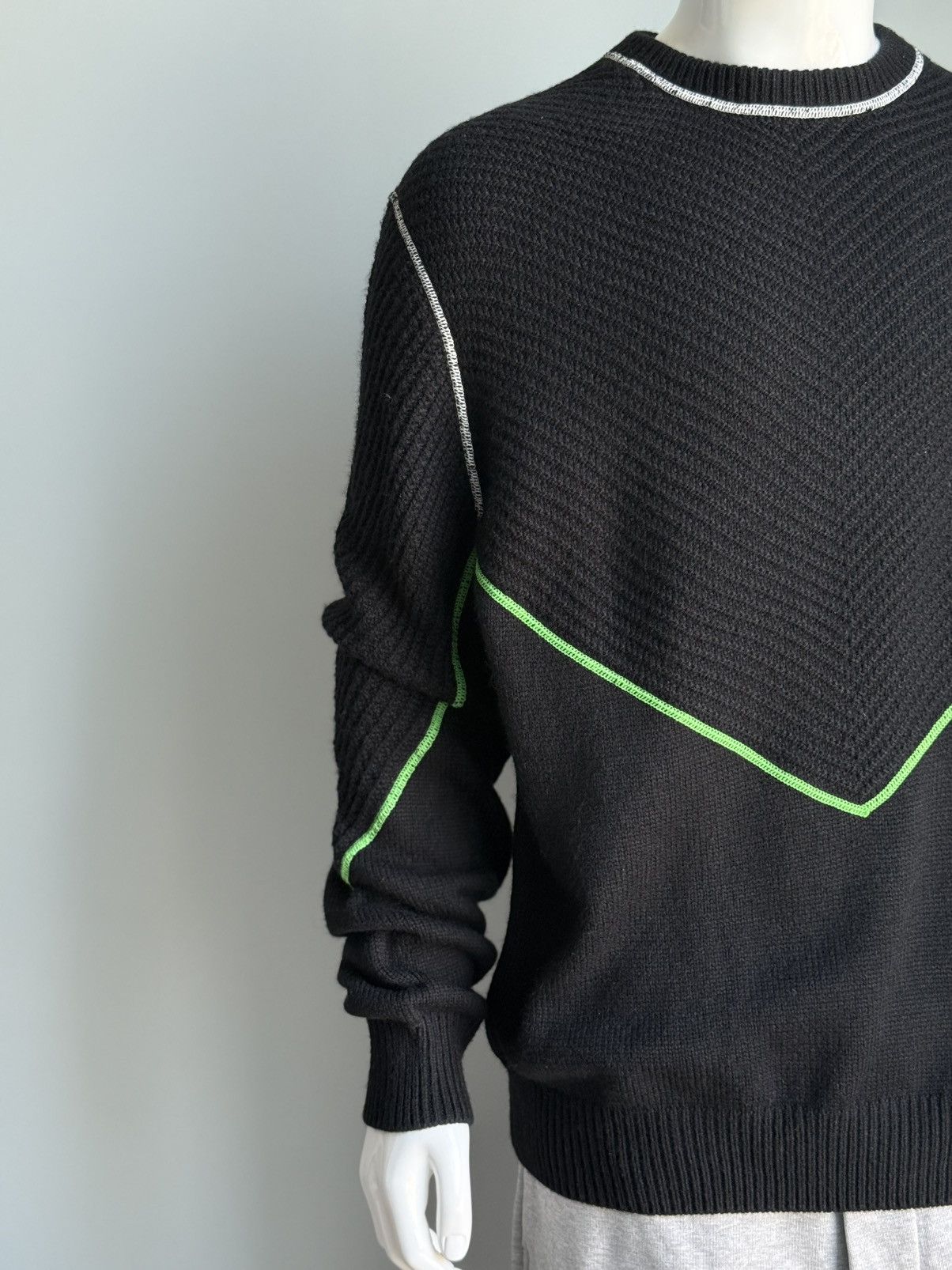 Bottega Veneta RRP $2500 Bottega Veneta Cashmere Sweater Overlock Mens L Size US L / EU 52-54 / 3 - 5 Thumbnail