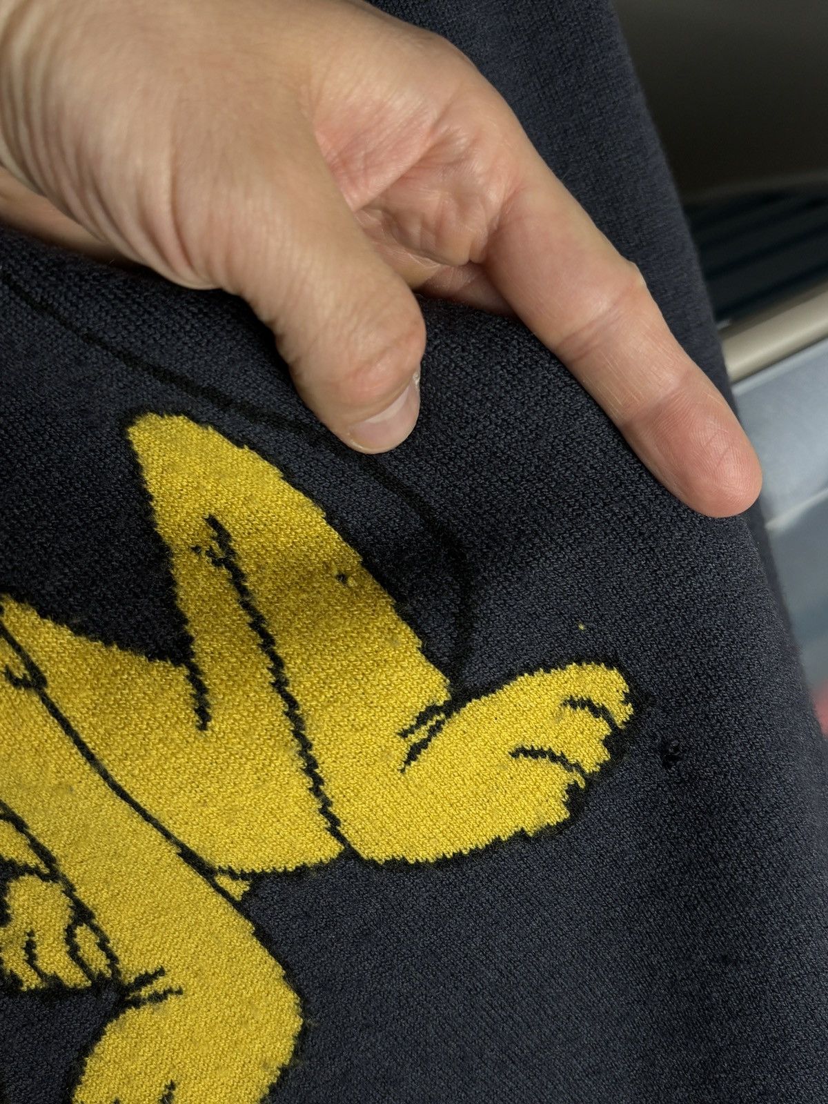 Iceberg Iceberg x Disney Pluto vintage knit wool & cashmere sweater Size US XL / EU 56 / 4 - 4 Thumbnail