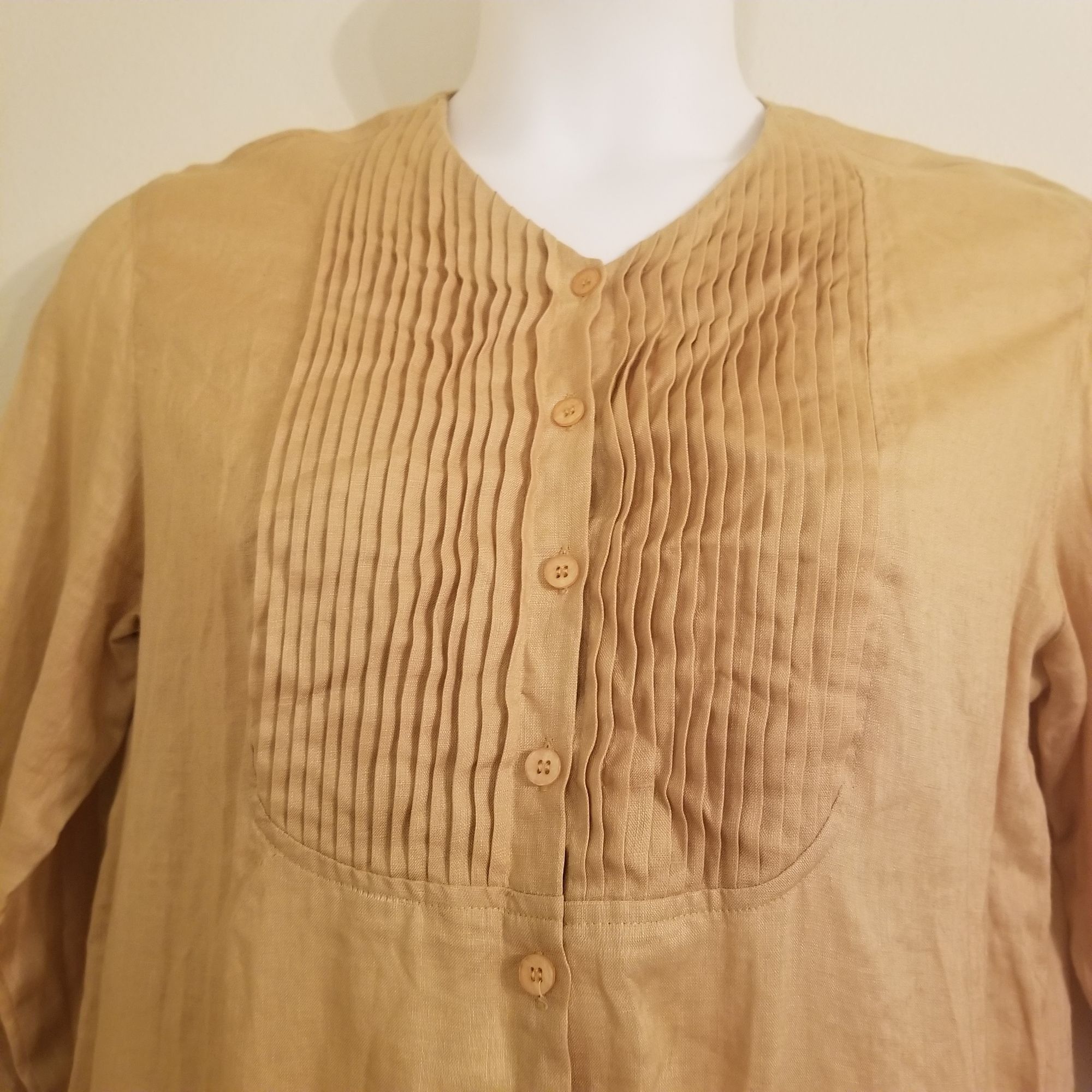 Jones New York Jones New York 12 Goldenrod Yellow Linen Smocked Top Lightwe Size XL / US 12-14 / IT 48-50 - 4 Thumbnail