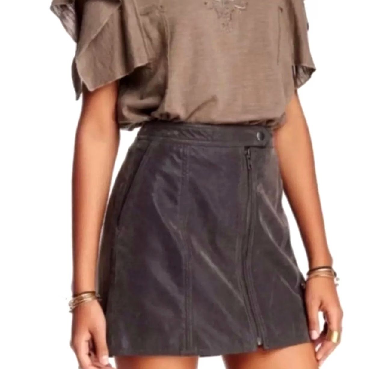 Free People Free People Mini Skirt Faux Leather Get Into The Groove Gray Women’s 0 XS? Size 25" / US 0 / IT 36 - 2 Thumbnail