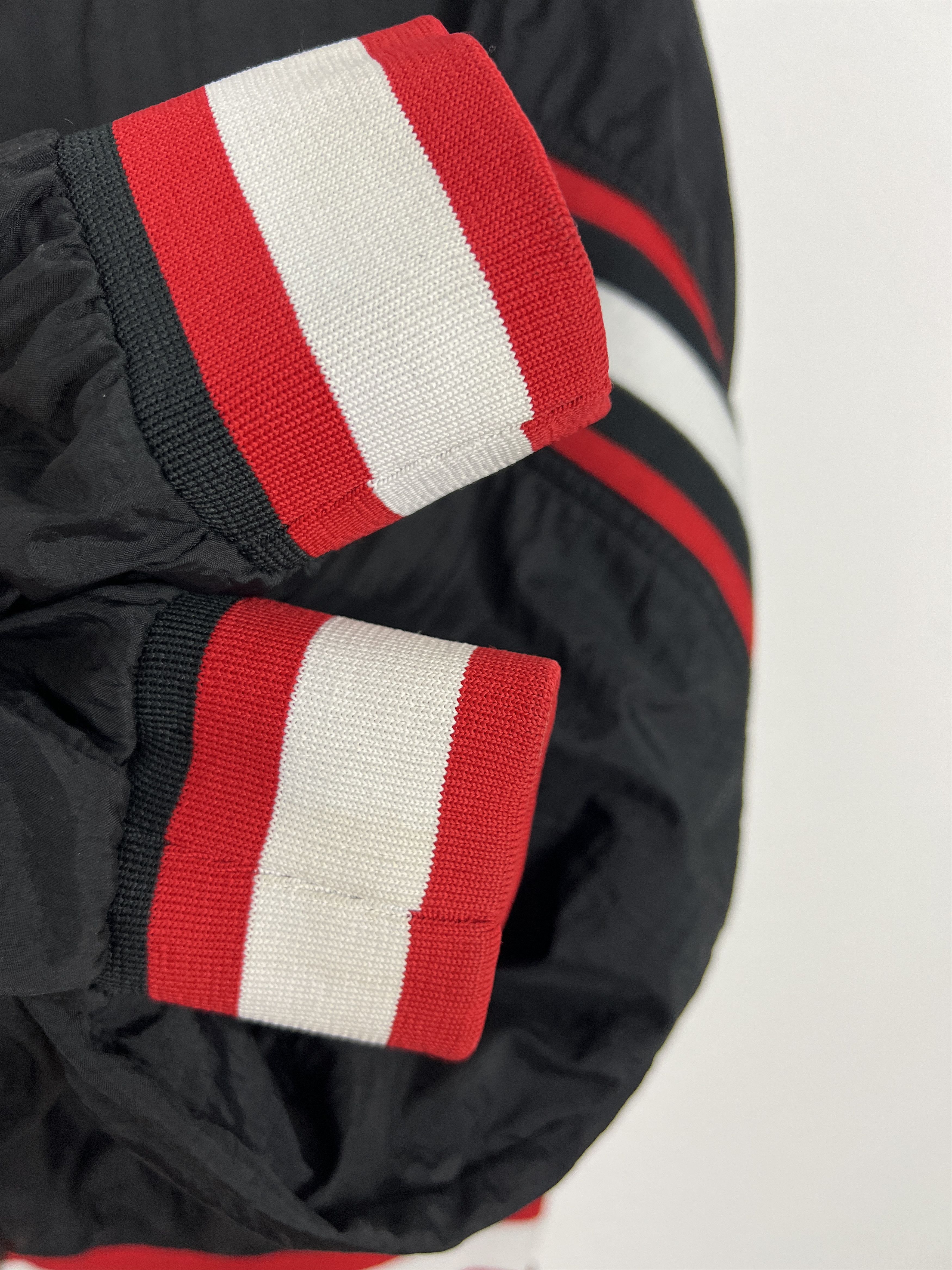 Starter Vintage 90's Starter Chicago Bulls NBA Jacket Windbreaker Size US XL / EU 56 / 4 - 17 Thumbnail