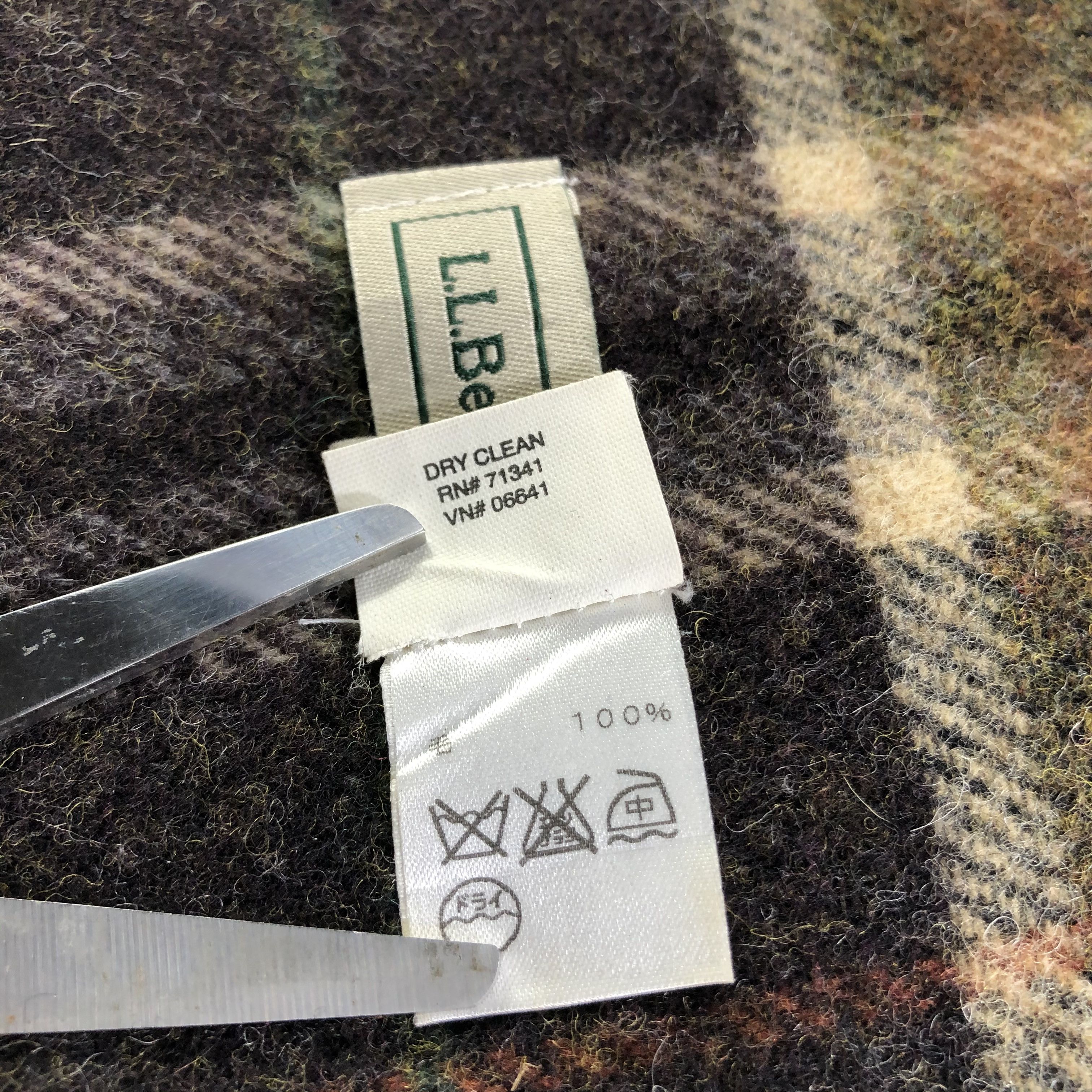 L.L. Bean L.L. Bean Tartan Wool Scarf Muffler Neckwear V2402 Size ONE SIZE - 5 Thumbnail