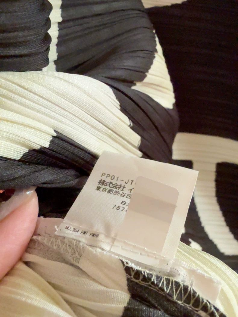 Issey Miyake Issey Miyake size:3 Black and white classic oracle bone sc Size XS / US 0-2 / IT 36-38 - 4 Thumbnail