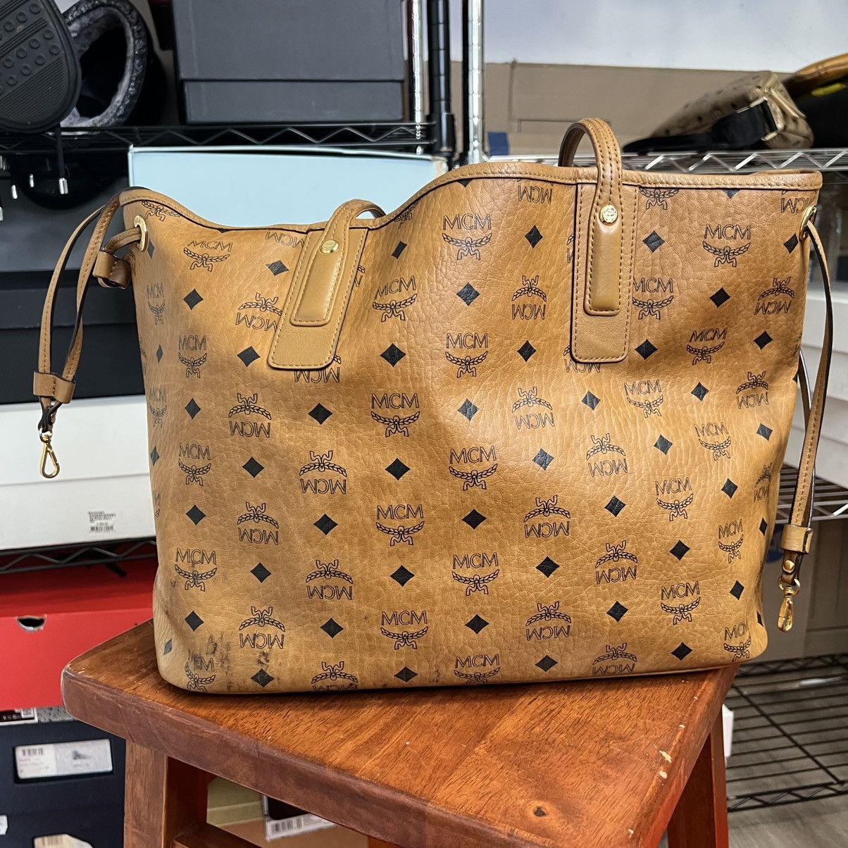 MCM MCM Medium Reversible Liz Shopper in Visetos Cognac Size ONE SIZE - 6 Thumbnail