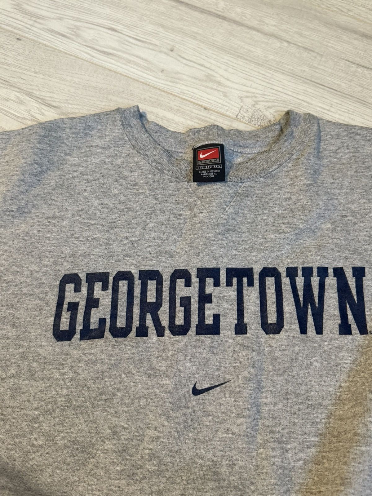 Nike Vintage sweatshirt 90’s nike Georgetown logo swoosh crewneck Size US XL / EU 56 / 4 - 3 Thumbnail