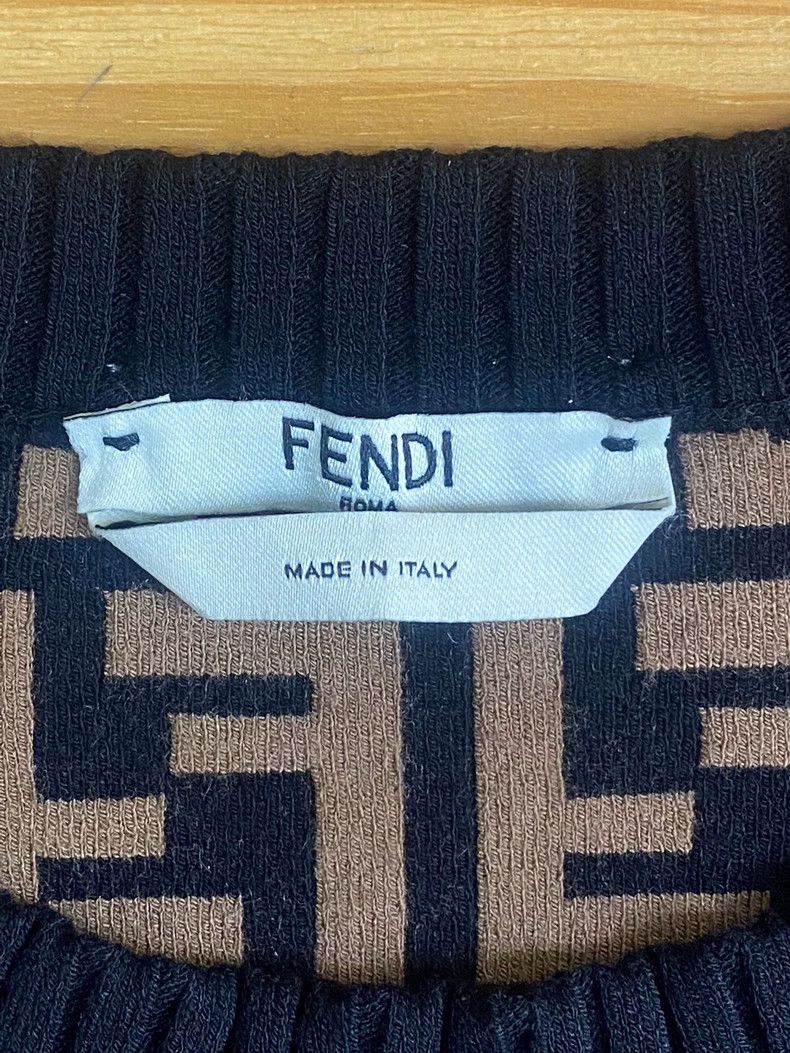 Fendi Fendi size 38 Classic FF Old Flower Knitwear Size US M / EU 48-50 / 2 - 7 Thumbnail