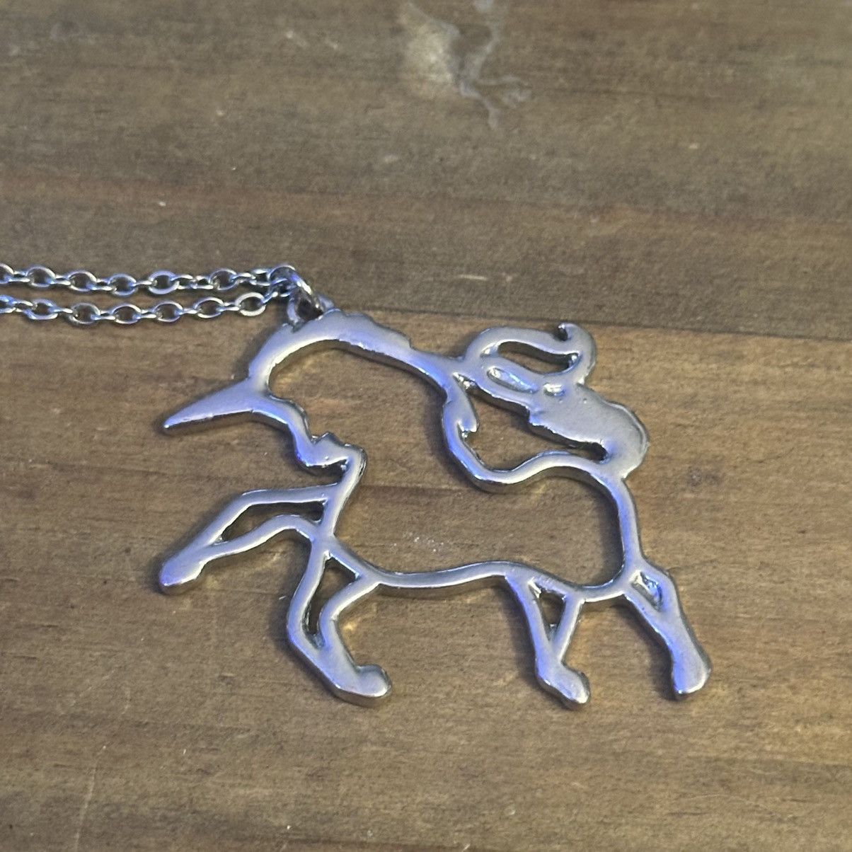 Other Silver tone unicorn pendant necklace Size ONE SIZE - 3 Thumbnail