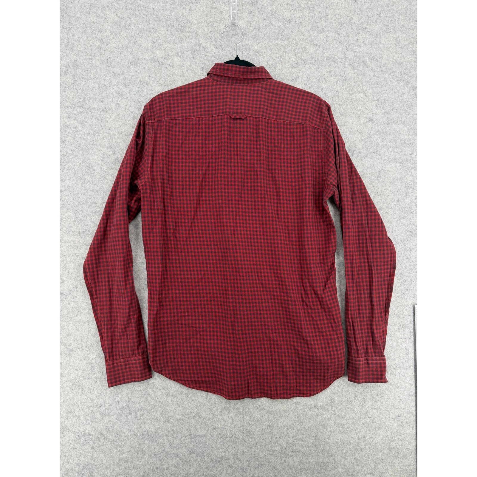 Vince Vince Men's Red Cotton Plaid Long Sleeve Button Down Shirt Size US S / EU 44-46 / 1 - 5 Thumbnail