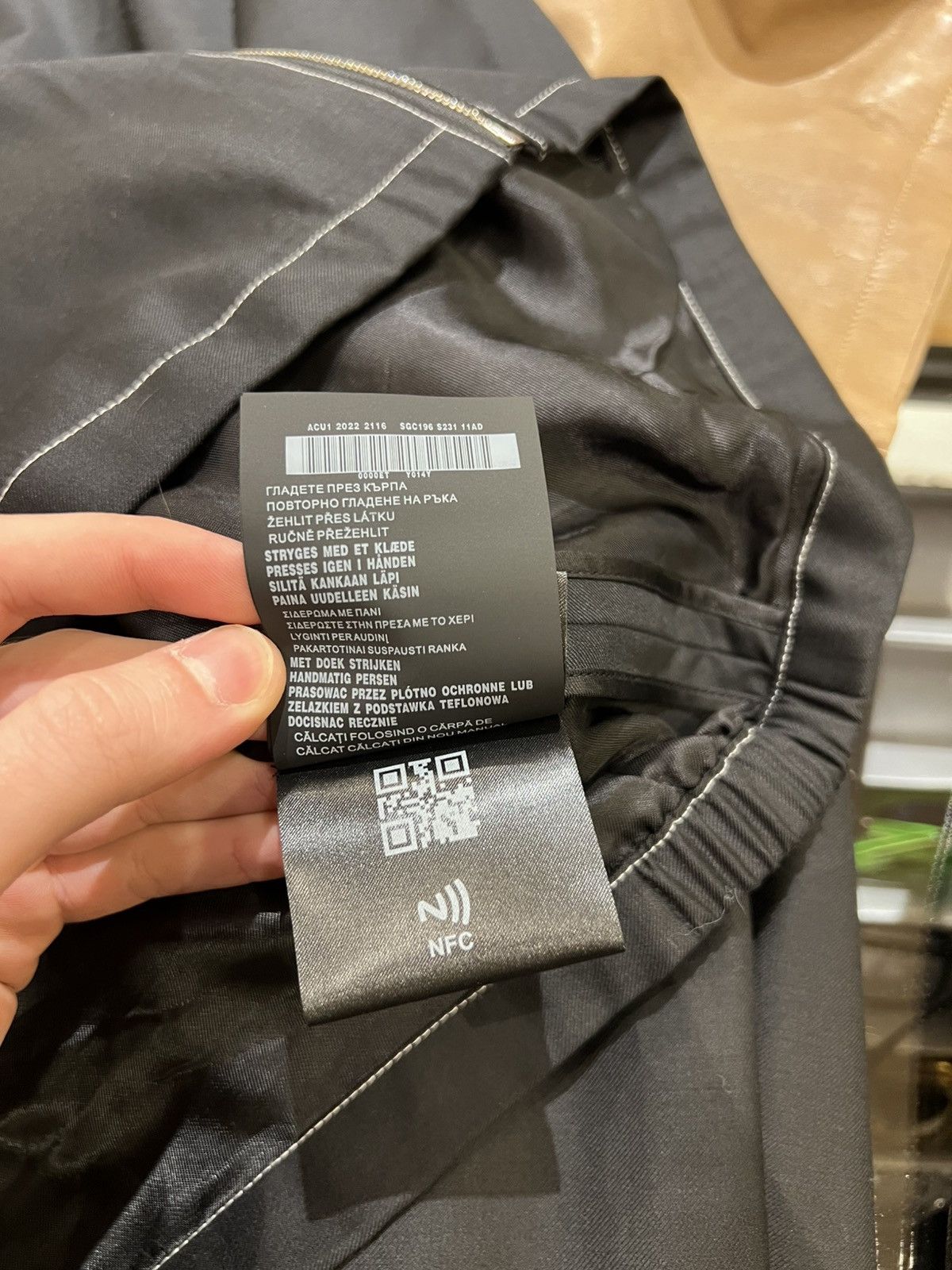 Prada Prada viscose zip up jacket Size US L / EU 52-54 / 3 - 10 Thumbnail