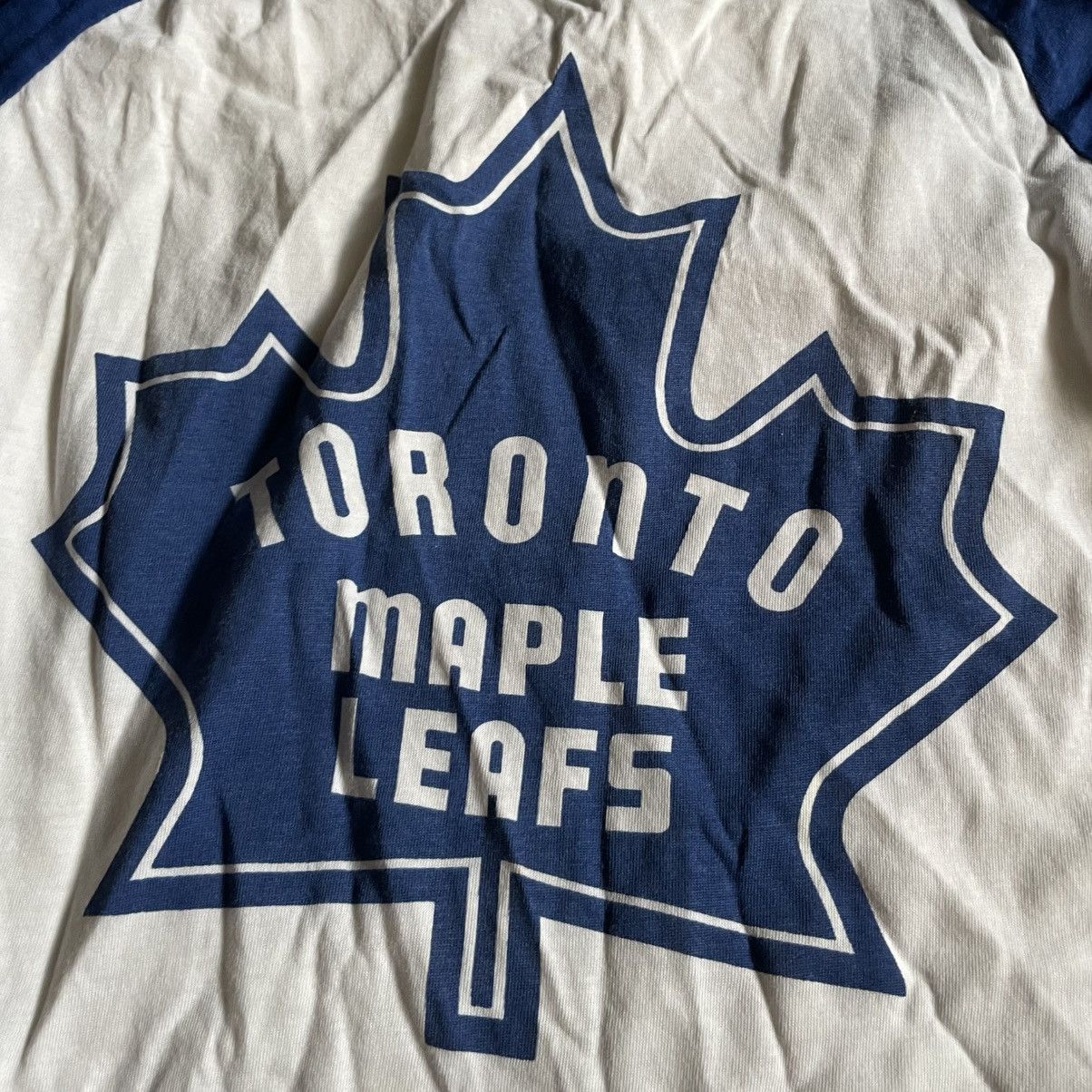 NHL Vintage 90s Toronto Maple Leafs Bulletin AOP NHL Tee shirt Size US S / EU 44-46 / 1 - 2 Thumbnail