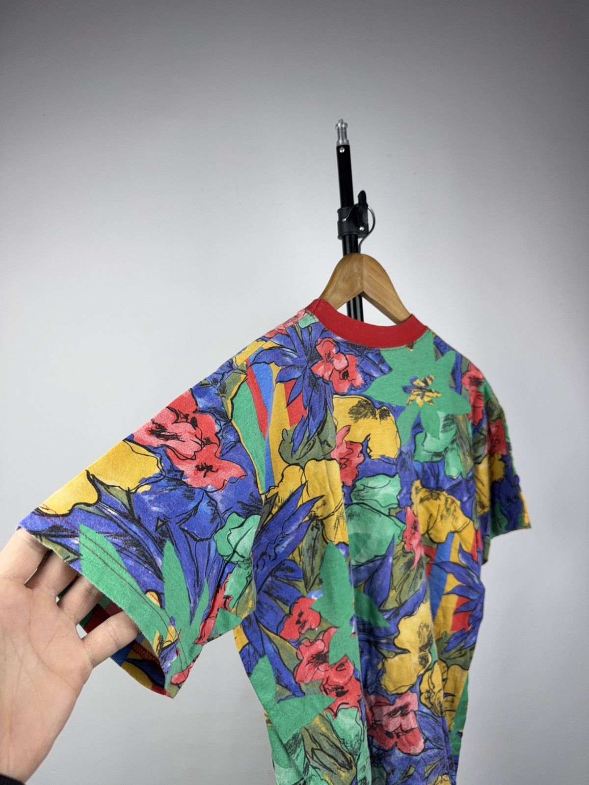 Japanese Brand Retro Vintage 90s Avant Garde Abstract Floral Graphic Tee 🌺 Size US XS / EU 42 / 0 - 7 Thumbnail