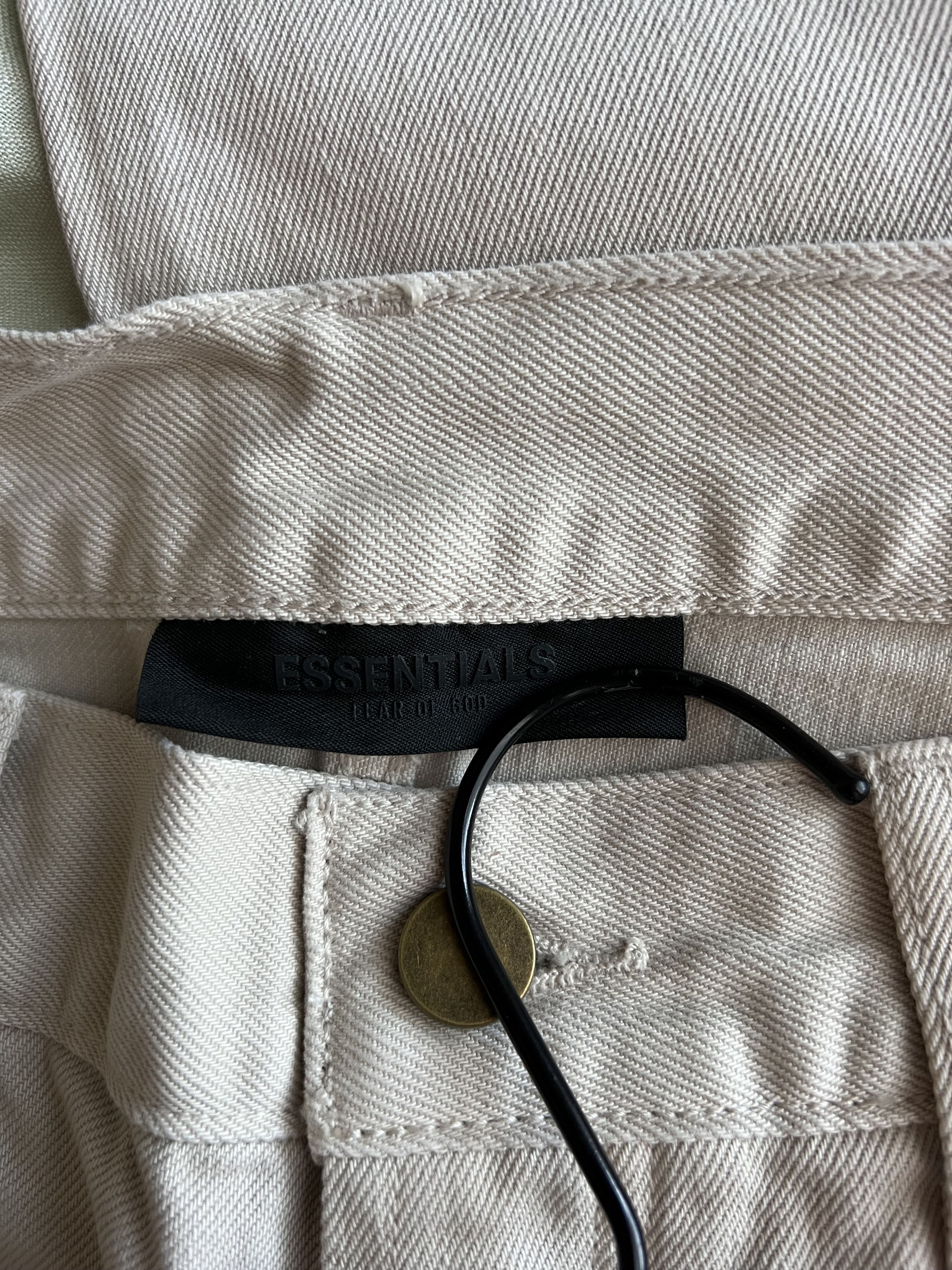 Essentials Fear of God Essentials 5 Pocket Jeans in Silver Cloud Size US 32 / EU 48 - 6 Thumbnail