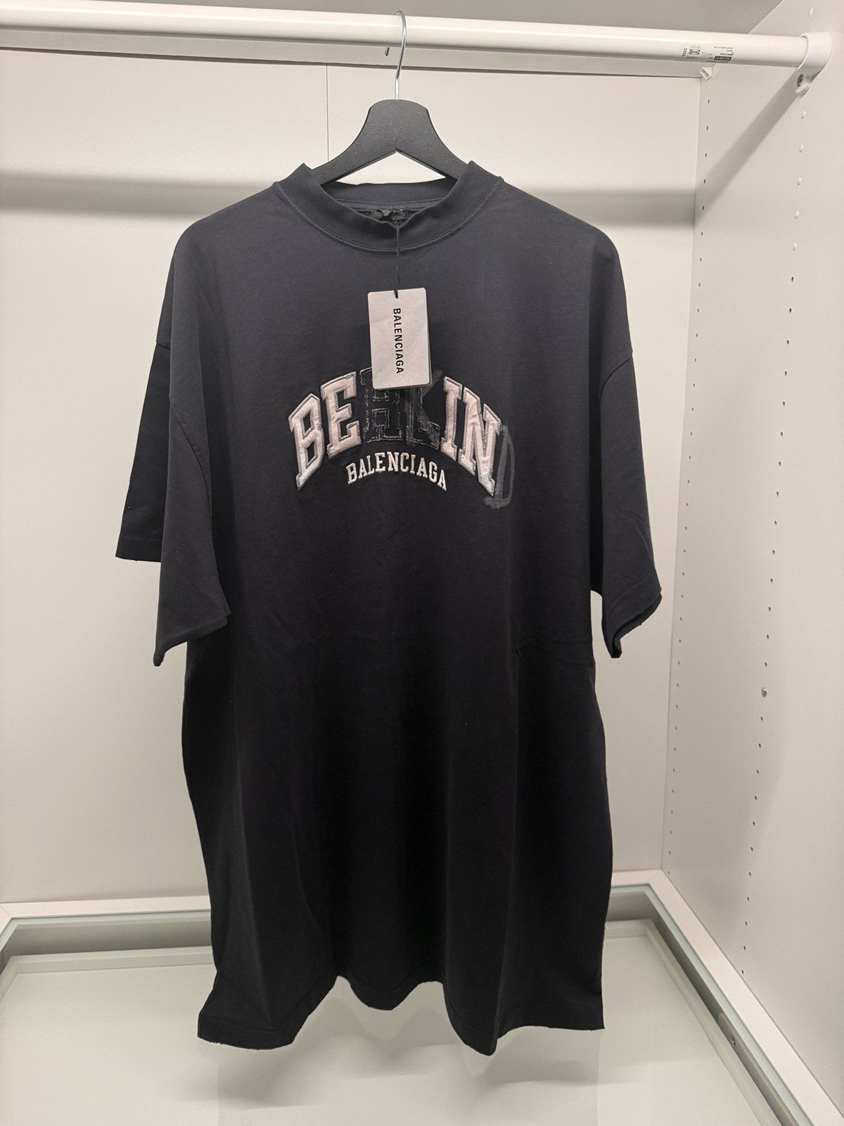 Balenciaga Balenciaga be Kind faded black T-shirt Size US L / EU 52-54 / 3 - 1 Thumbnail