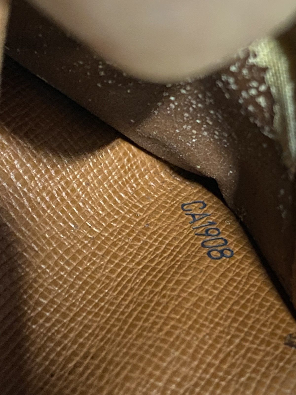 Louis Vuitton Louis Vuitton Brown Monogram Leather Wallet Preowned Y2K Size ONE SIZE - 10 Thumbnail