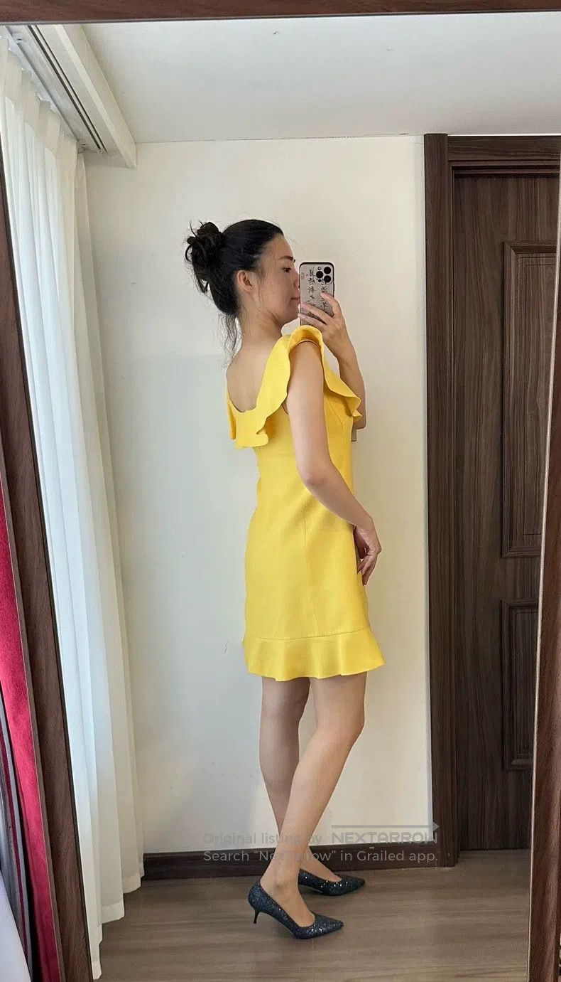 Valentino Valentino dress Size S / US 4 / IT 40 - 2 Thumbnail