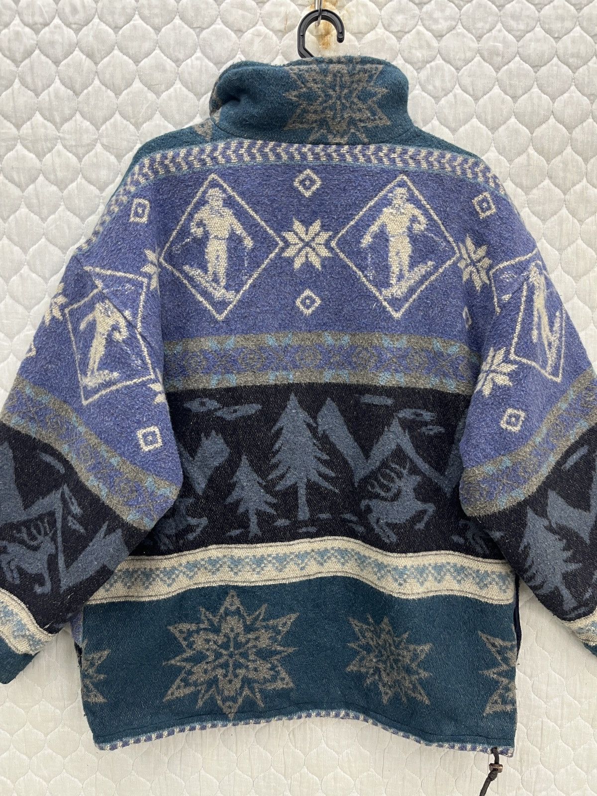 L.L. Bean 🔥🔥🔥STEALS VTG LL BEAN NATIVE PULLOVER HALF ZIPPER SWEATSHIRT Size US M / EU 48-50 / 2 - 12 Thumbnail