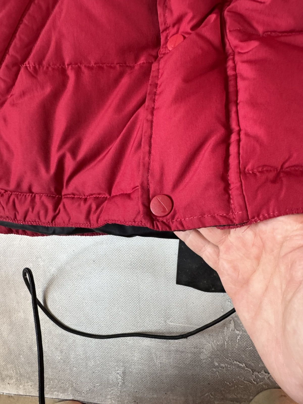 Nike Vintage Nike Big Swoosh Y2k Red Down Puffer Jacket Size US S / EU 44-46 / 1 - 7 Thumbnail