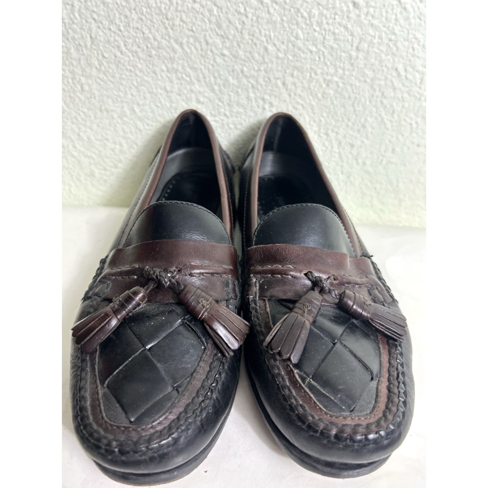 Johnston & Murphy Johnston & Murphy Woven Leather Tassel Loafer Mens 9.5 Black Brown Dress Slip On Classic Leather Upper Cushioned Insole Medium Width Mens Shoes Size US 10 / EU 43 - 6 Thumbnail