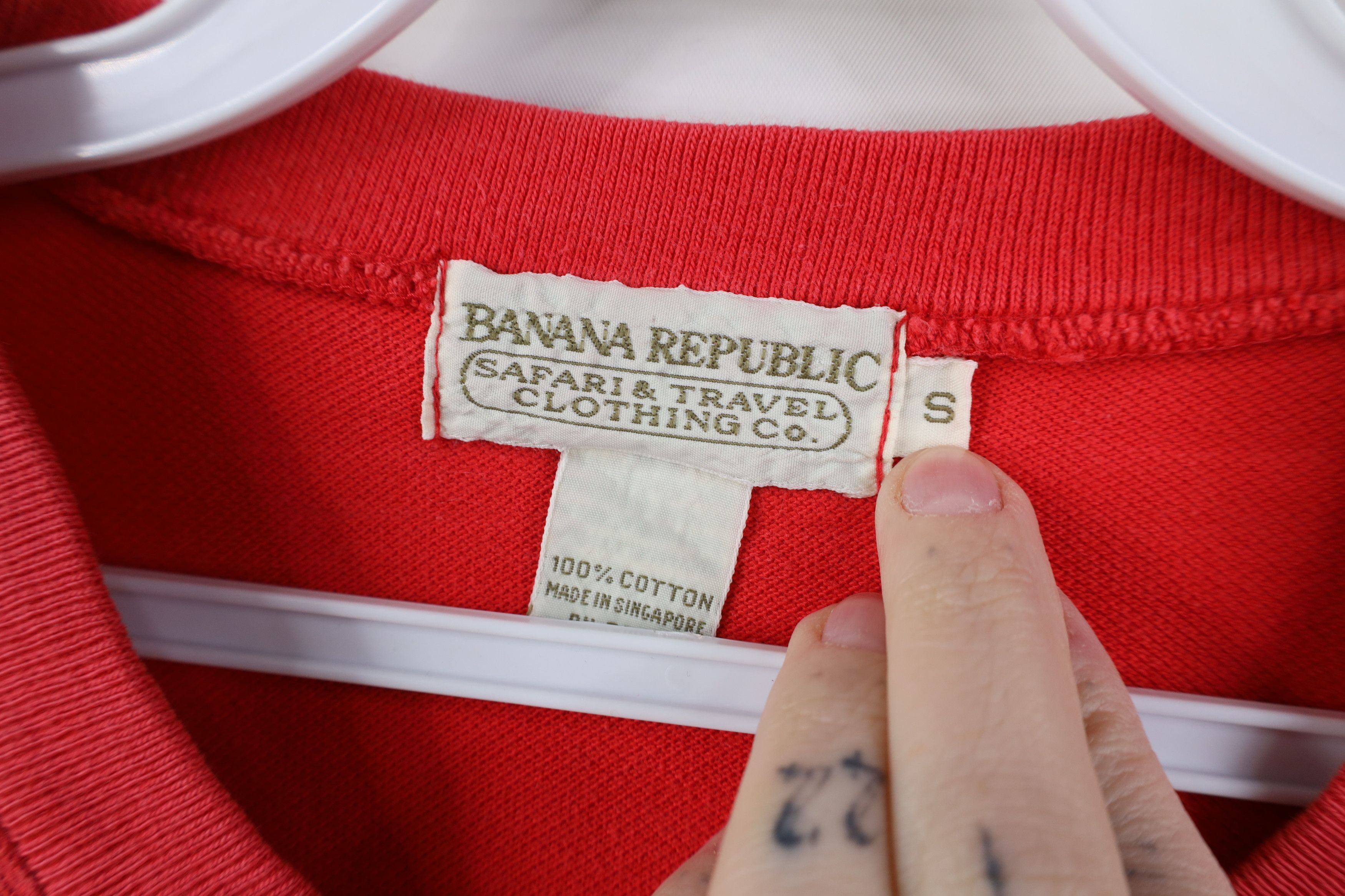 Banana Republic Vintage 90s Banana Republic Safari Knit Baggy T-Shirt Red Size US S / EU 44-46 / 1 - 7 Thumbnail