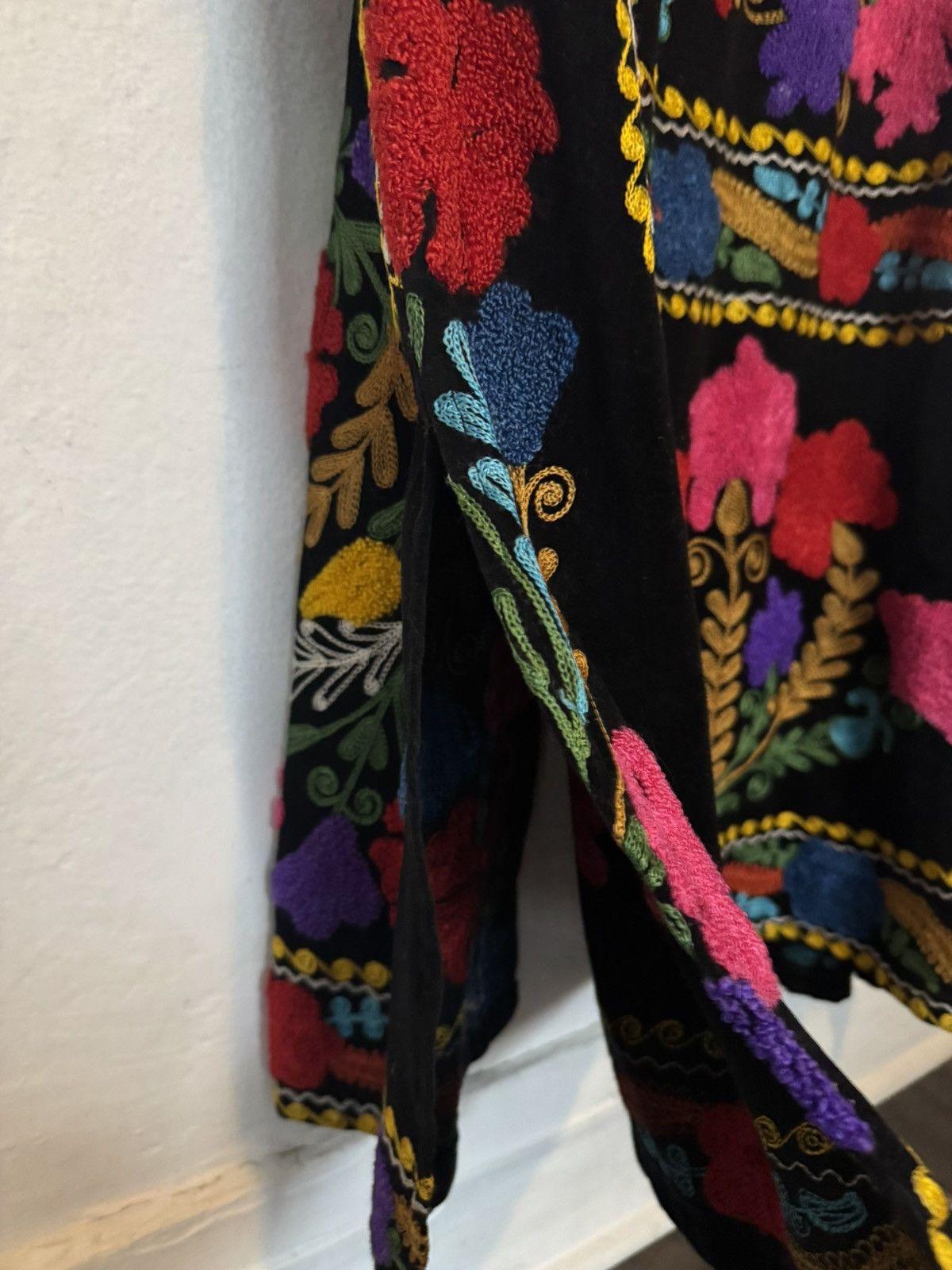 Handmade Turkish Handmade Floral Embroidered Full Length Kaftan Size ONE SIZE - 15 Thumbnail