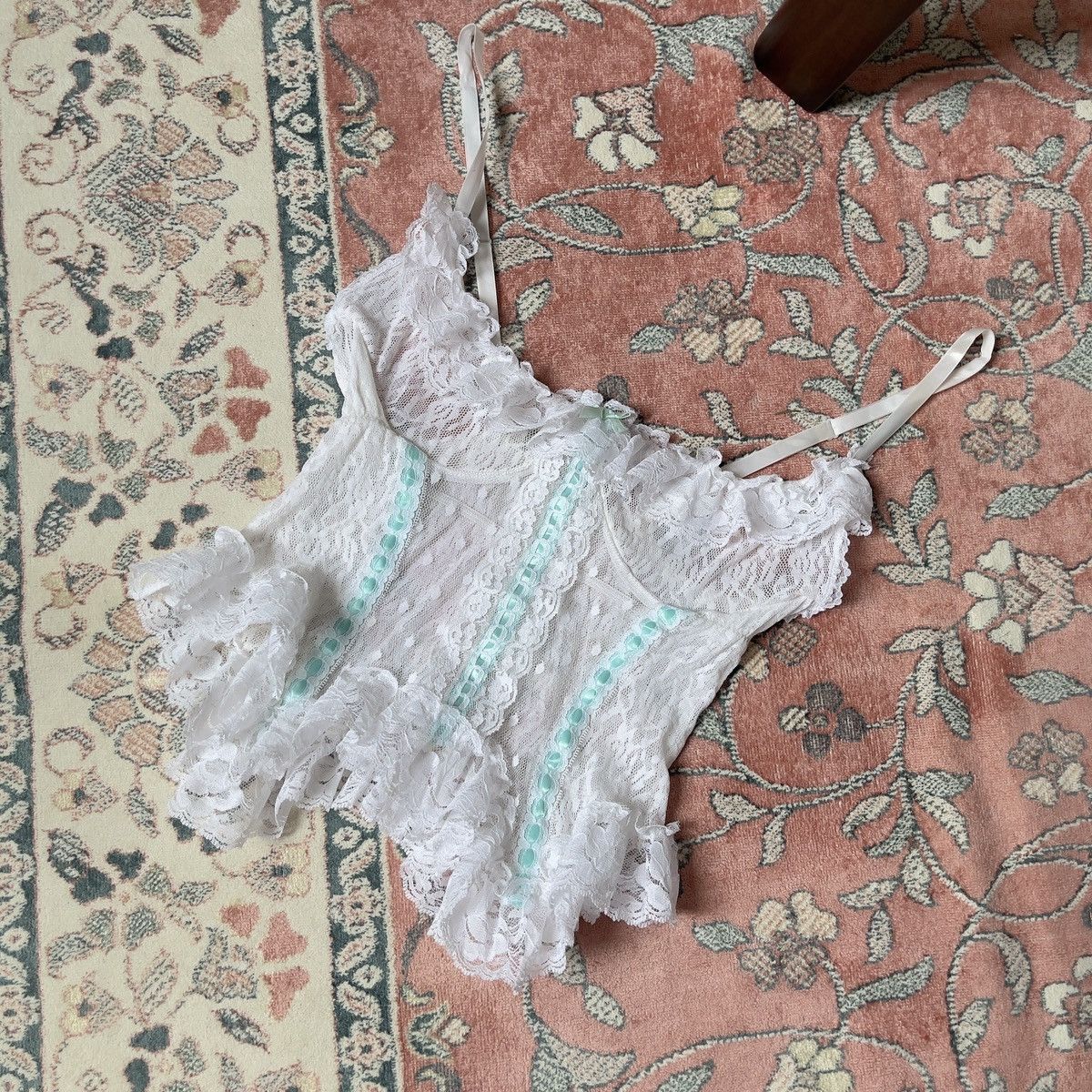 Vintage Vintage Romantic White Lace Sheer Camisole (S-M) Size M / US 6-8 / IT 42-44 - 7 Thumbnail
