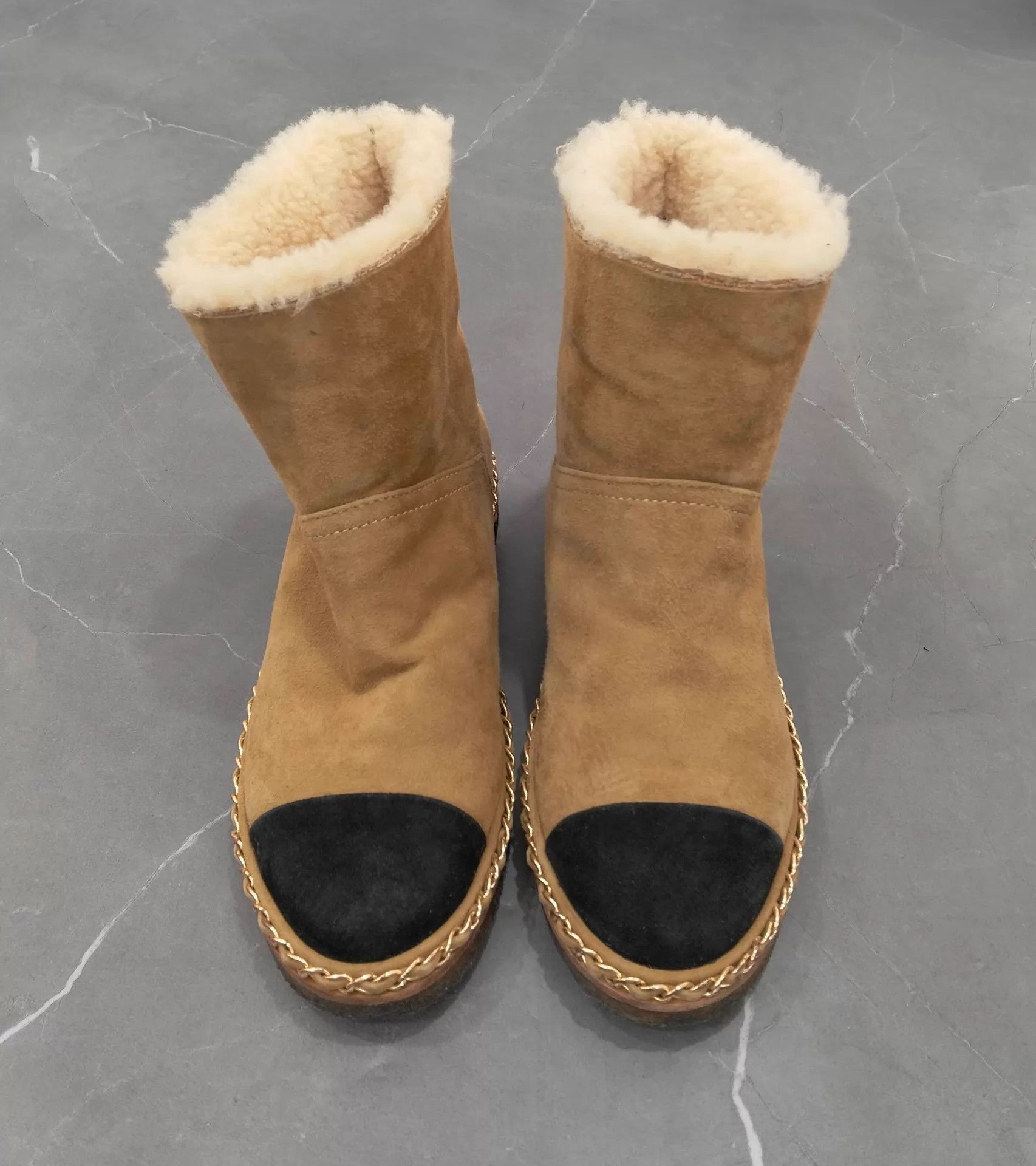 Chanel Chanel camel suede snow boots women's 37 Size US 6 / IT 36 - 4 Thumbnail
